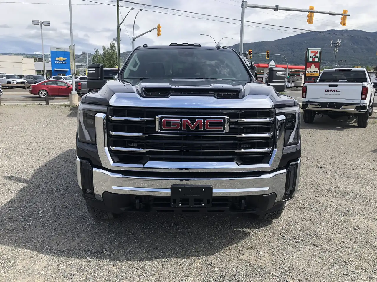 GMC Sierra 3500HD снимка GMC Sierra 3500HD