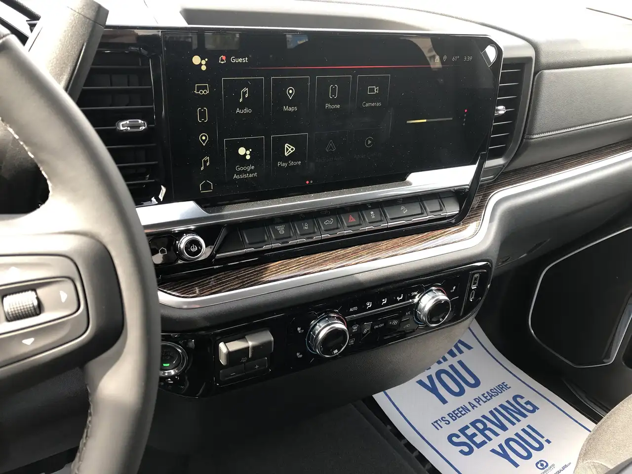 GMC Sierra 3500HD снимка GMC Sierra 3500HD