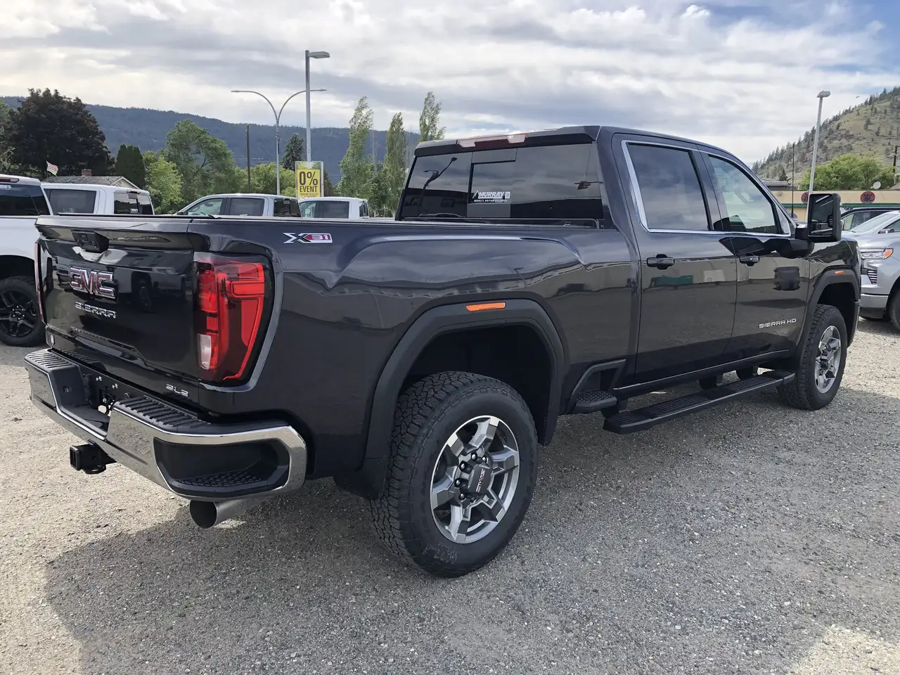GMC Sierra 3500HD снимка GMC Sierra 3500HD