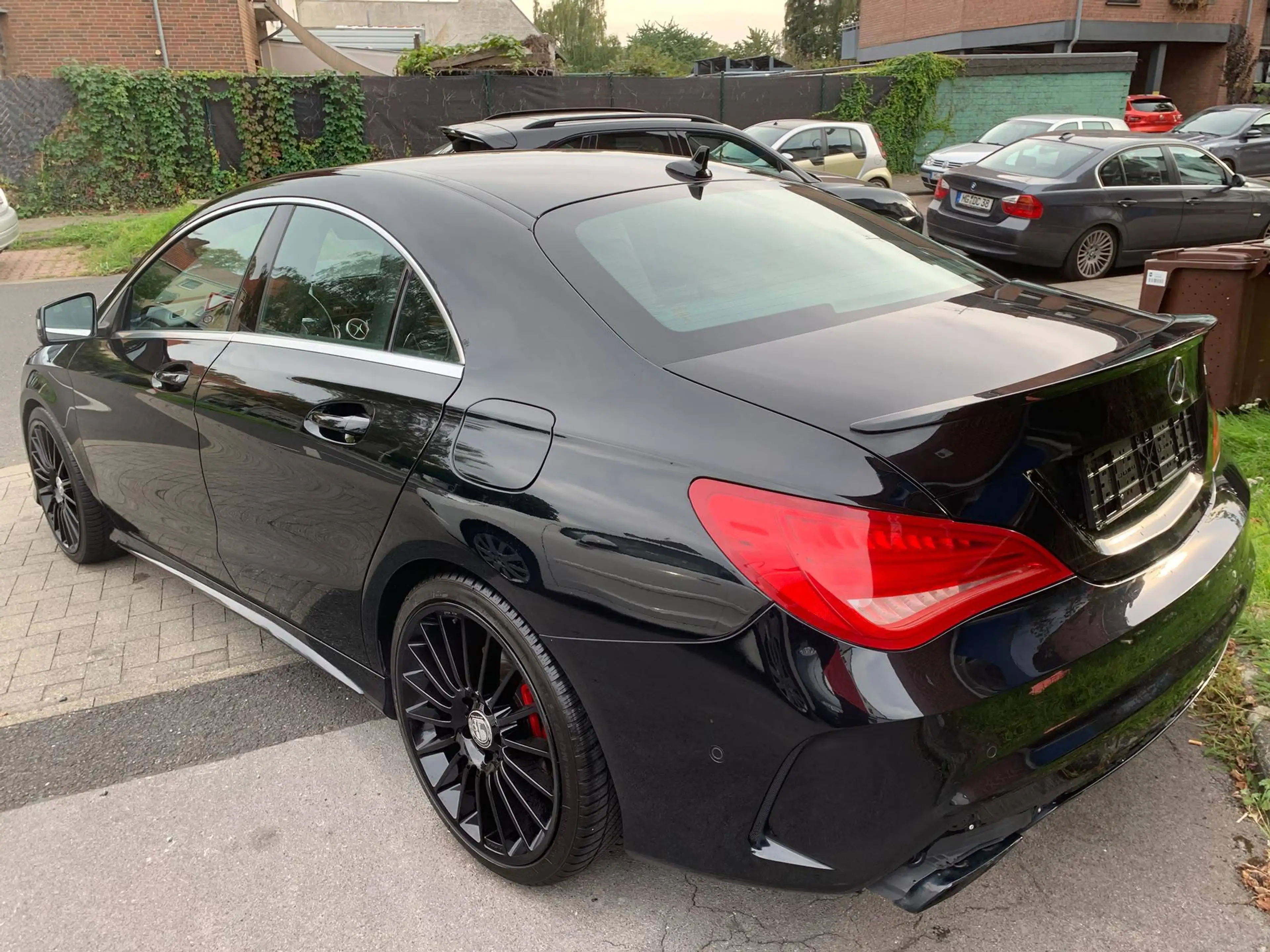Mercedes-Benz CLA 180 AMG LINE AUTOMATIK *H&K-XENON* — photo 4