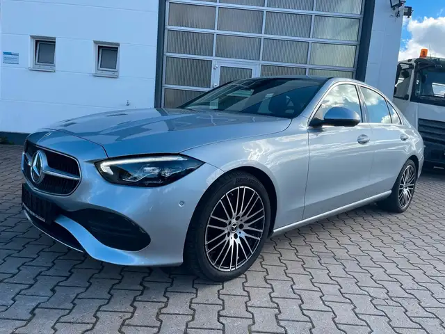 Mercedes-Benz C 200 d Limo Avantgarde/1HD/MWST/AHK/LED/NAVI