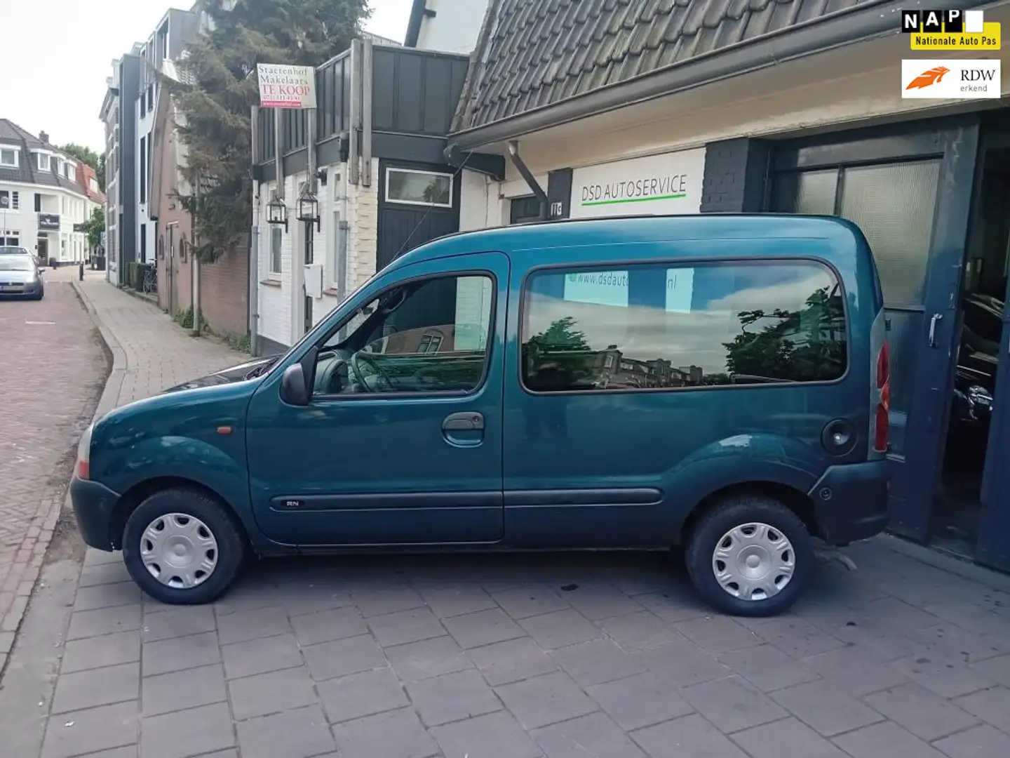 Renault Kangoo 1.4 RN nw apk bij aflevering invalide voertuig voo Vert - 1