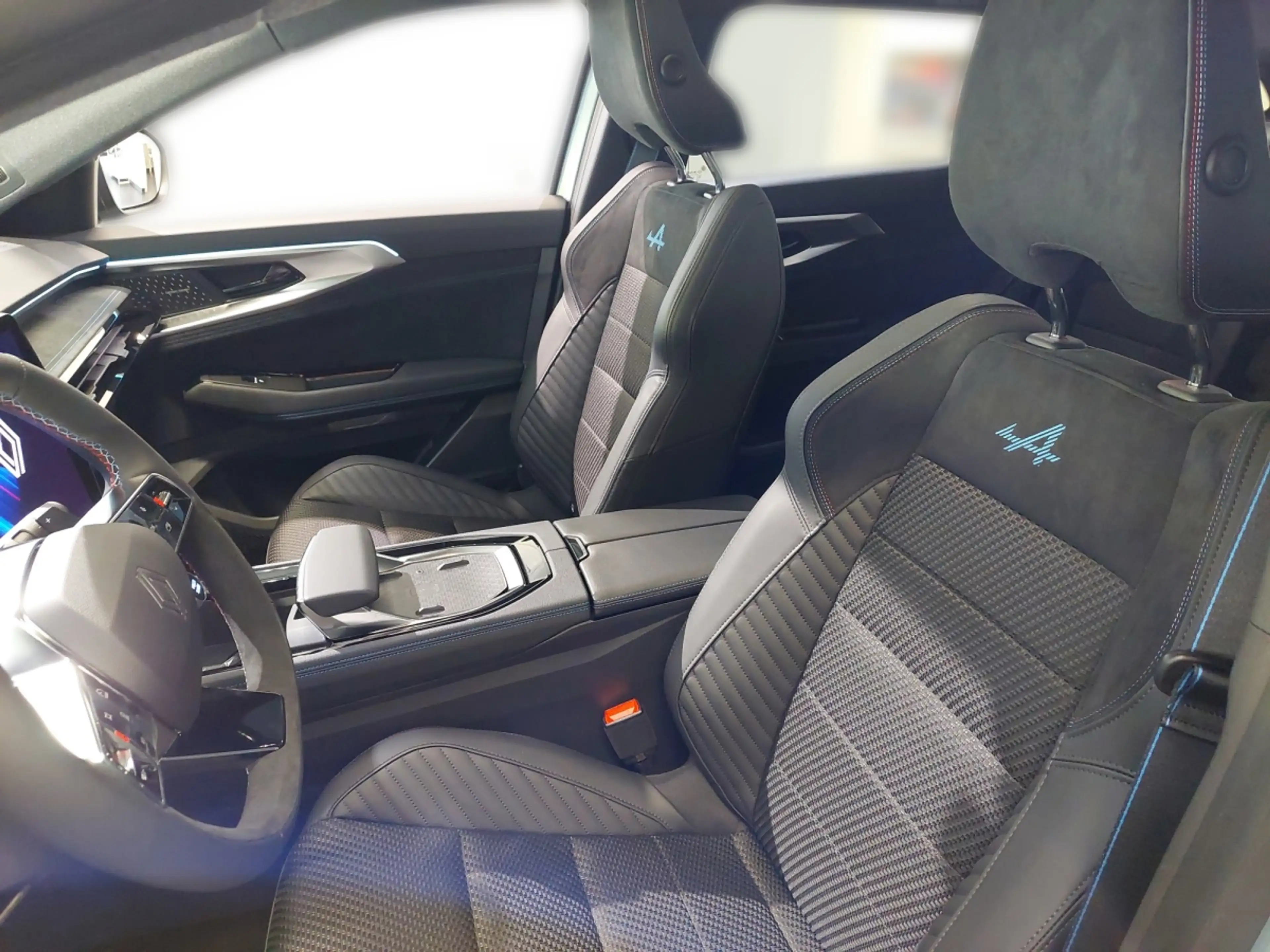 Renault Espace Esprit Alpine Full Hybrid E-Tech 200 — photo 5