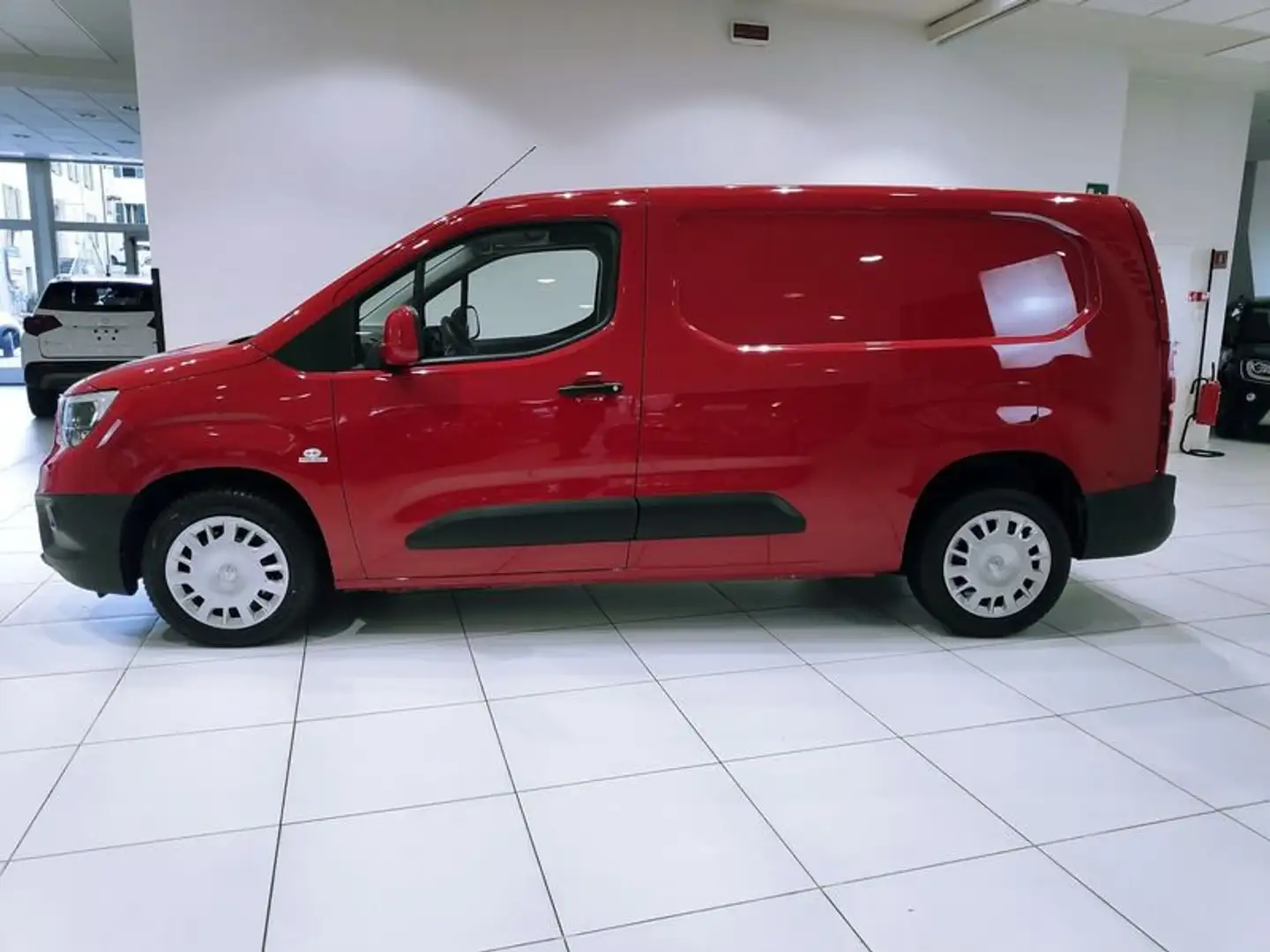 Opel Combo Cargo XL 1.5 Diesel S&S PL-TN 950kg Edition Rot - 2