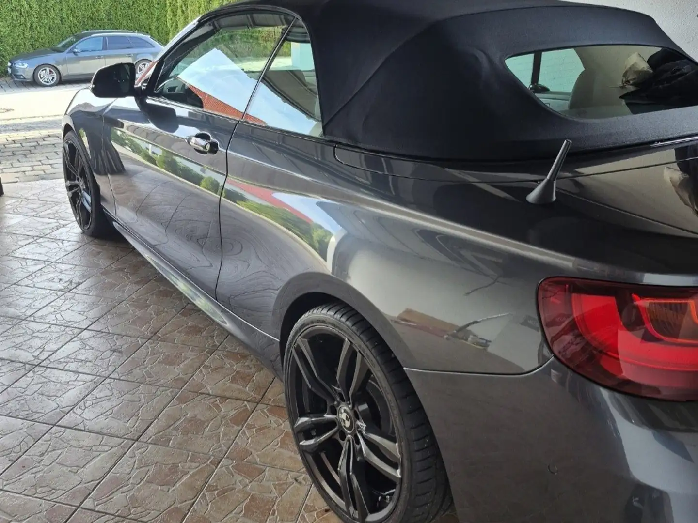 BMW 220 220 i  Cabrio  M Paket. Gri - 2