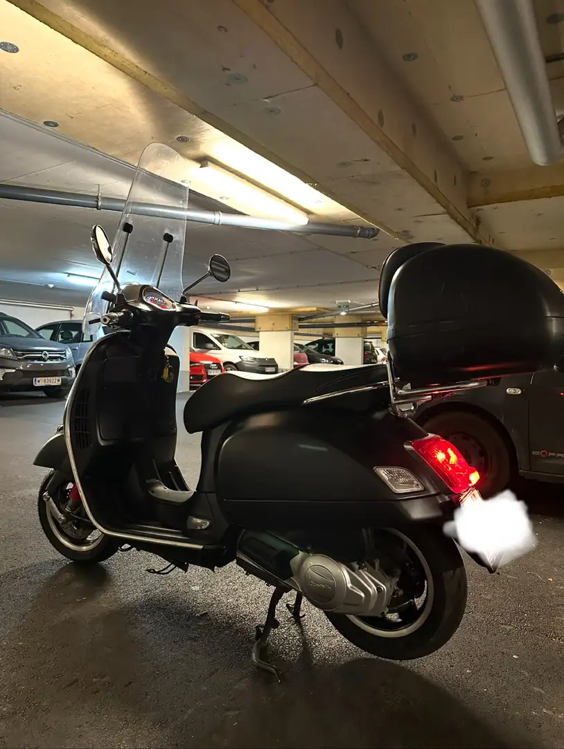 Vespa GTS Super Sport 125 i.E ABS Negru - 1