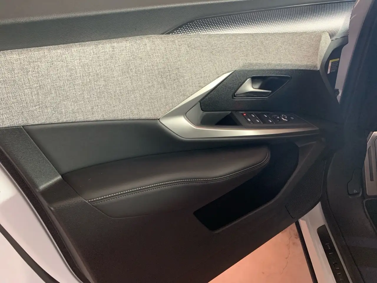 Peugeot 3008 III 2024 1.2 hybrid GT 145cv e-dcs6 22