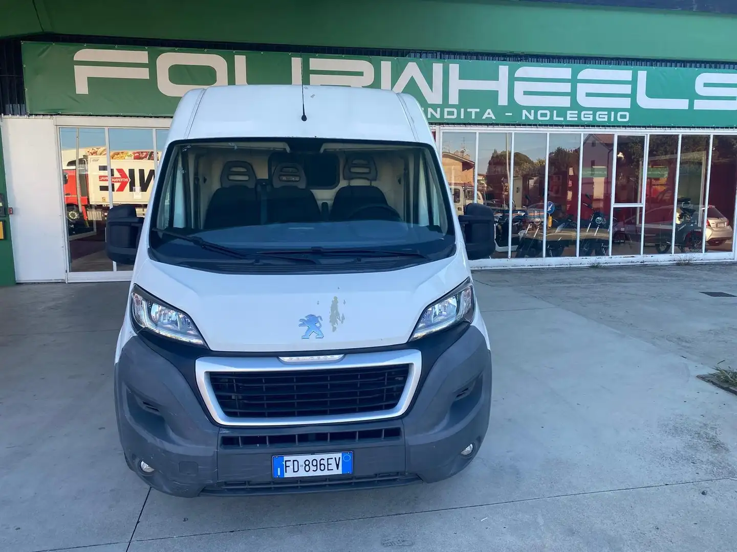 Peugeot BOXER VAN Weiß - 2