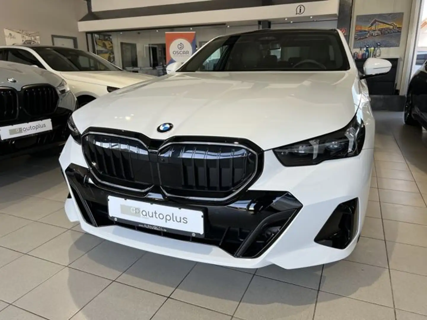 BMW 540 540d xDrive M Sportpaket Pro Sitzklima HeadUp Weiß - 2