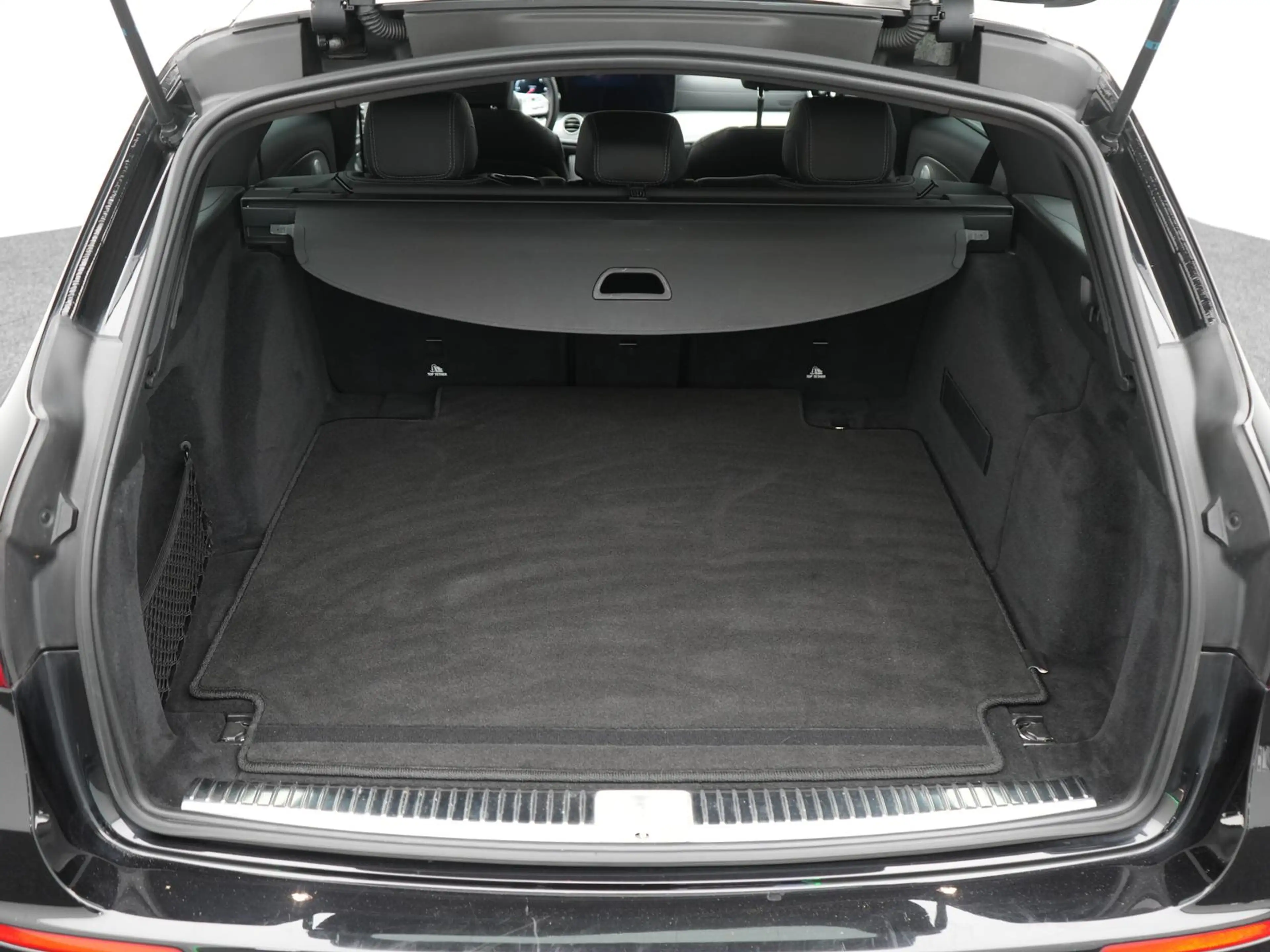 Mercedes-Benz E 220 d AMG-Line,MULTIBEAM,MEMO,360°,BURMESTE,AHK — photo 8