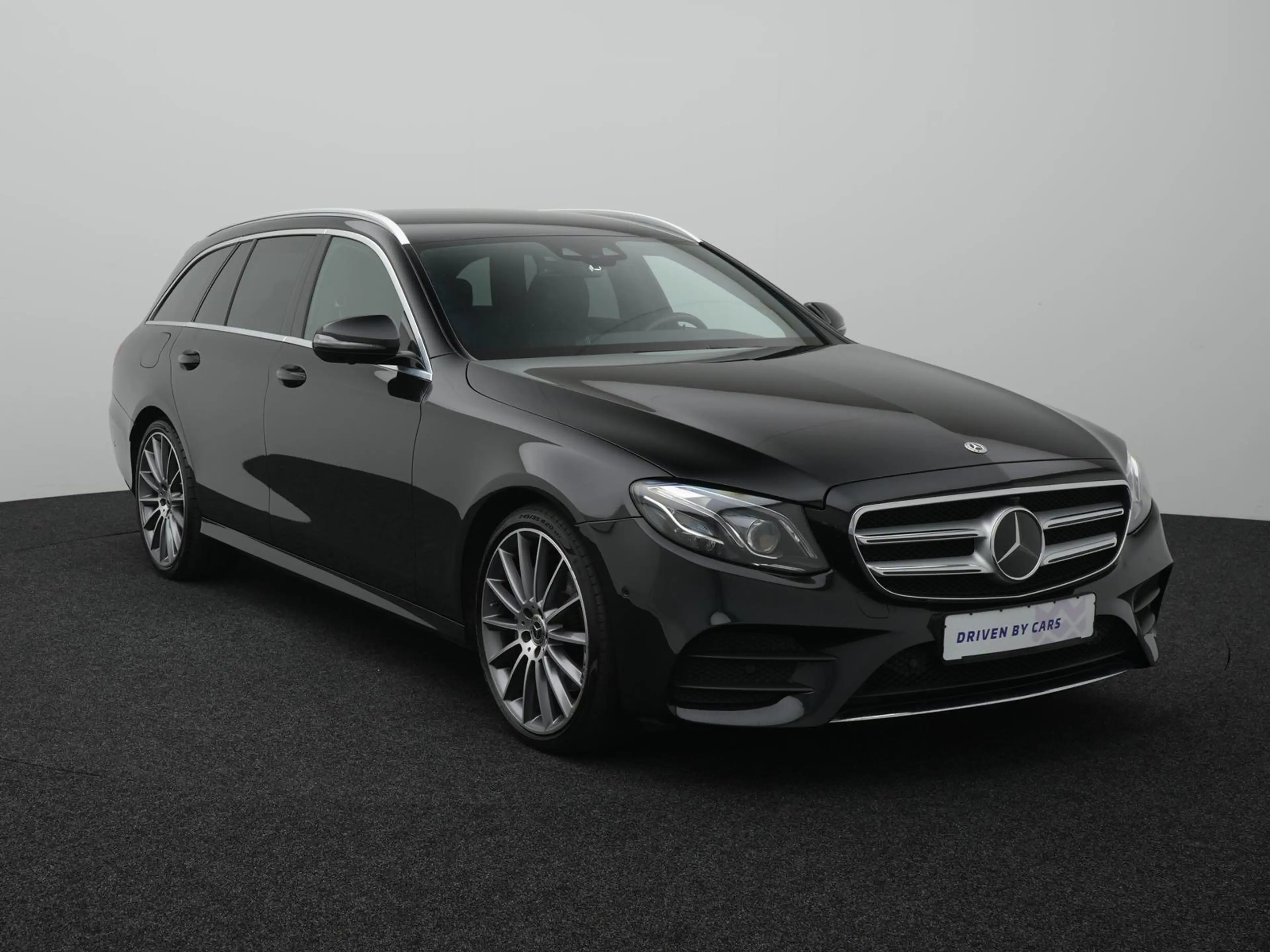 Mercedes-Benz E 220 d AMG-Line,MULTIBEAM,MEMO,360°,BURMESTE,AHK — photo 3
