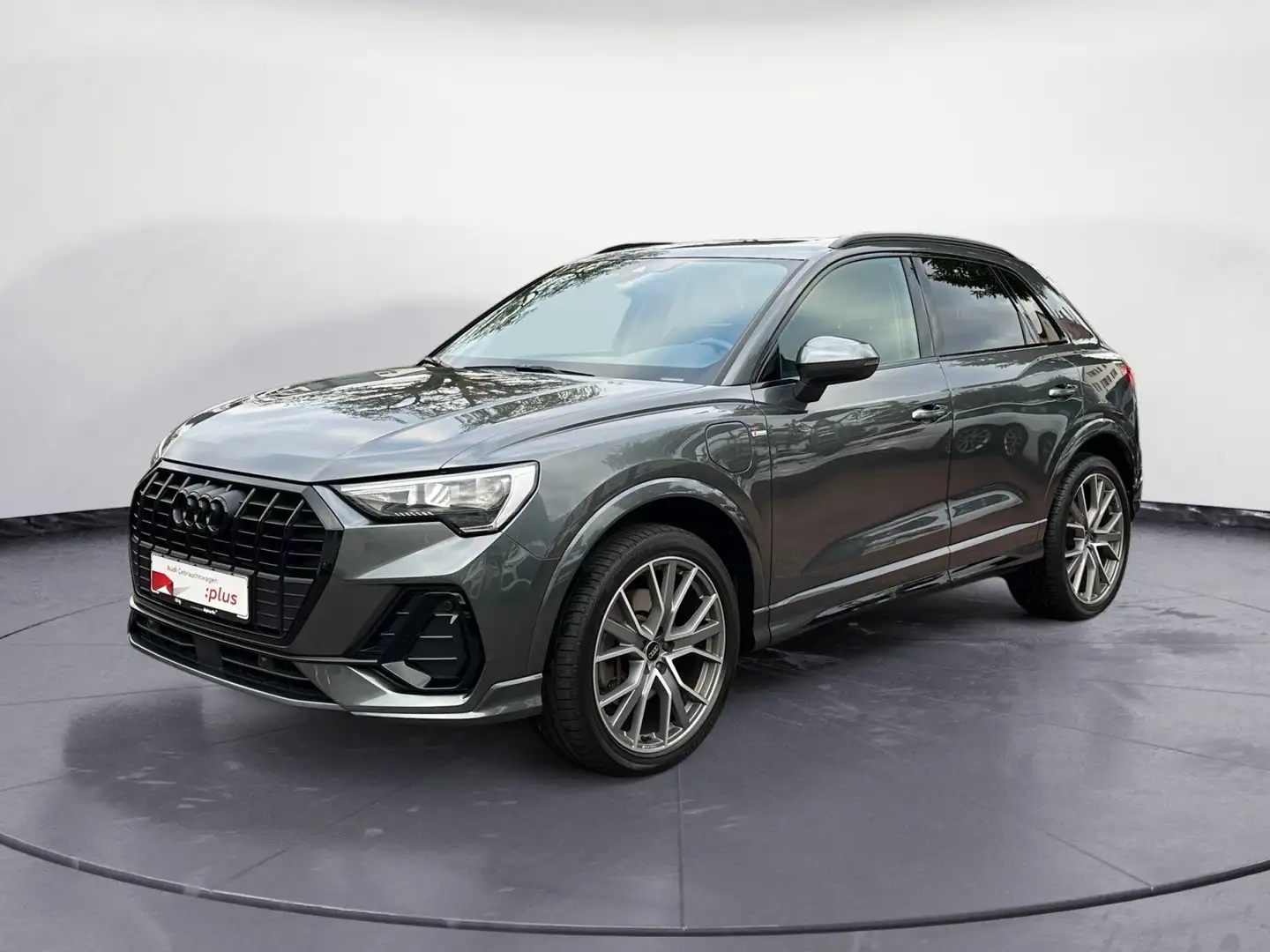 Audi Q3 45 TFSIe S-line LED/Kamera/Pano/Assist/uvm. Grau - 2