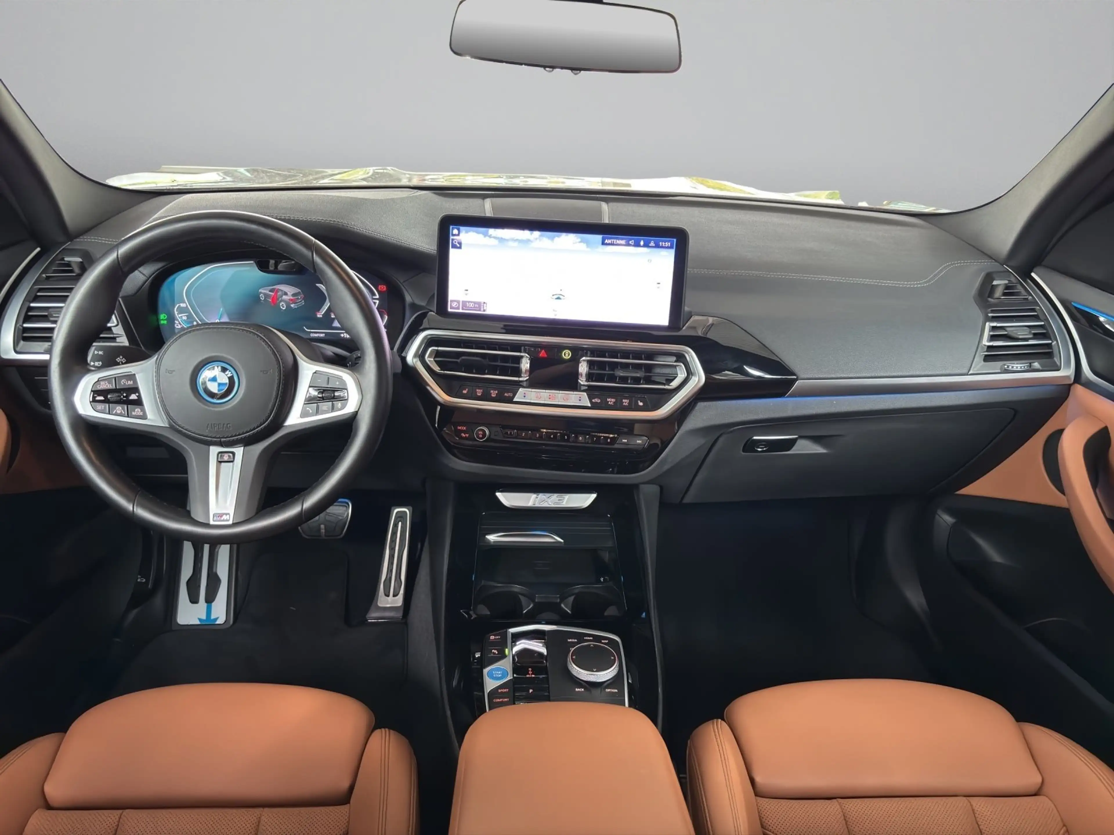BMW iX3 M Sport — photo 14