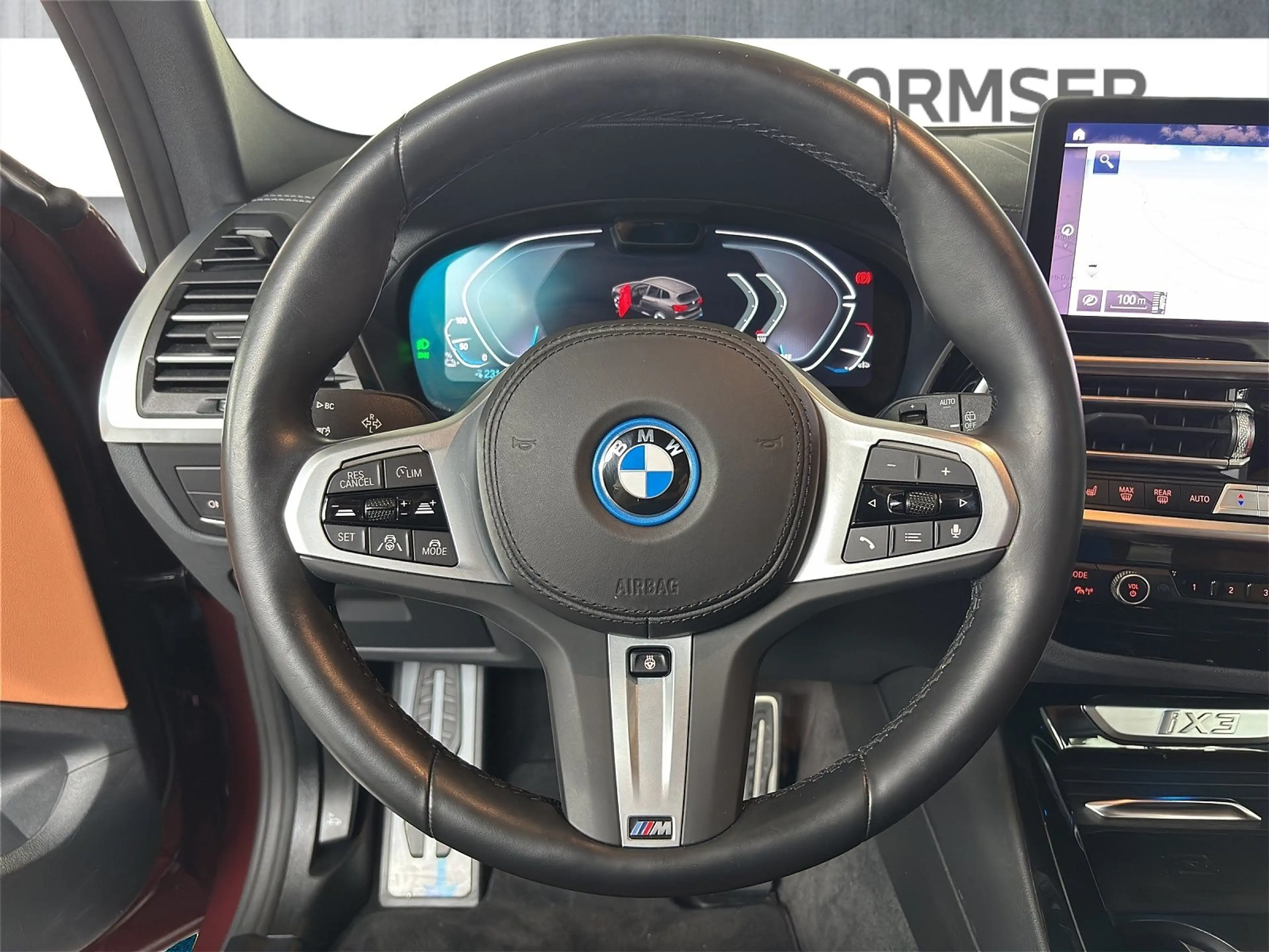 BMW iX3 M Sport — photo 12