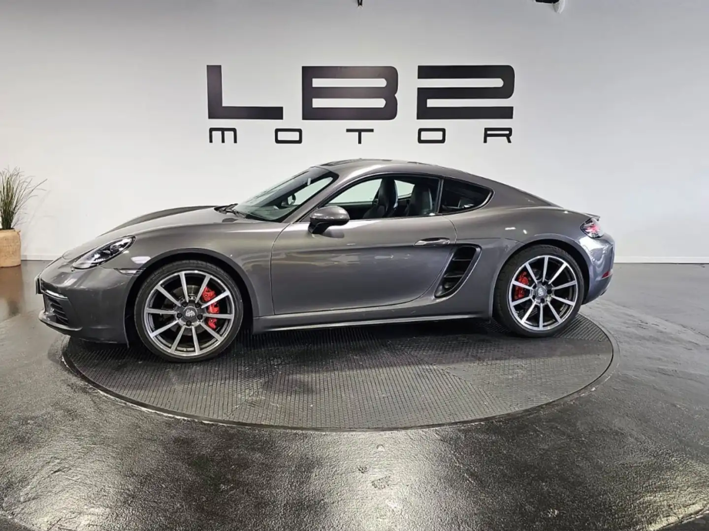 Porsche Cayman S PDK Grau - 2