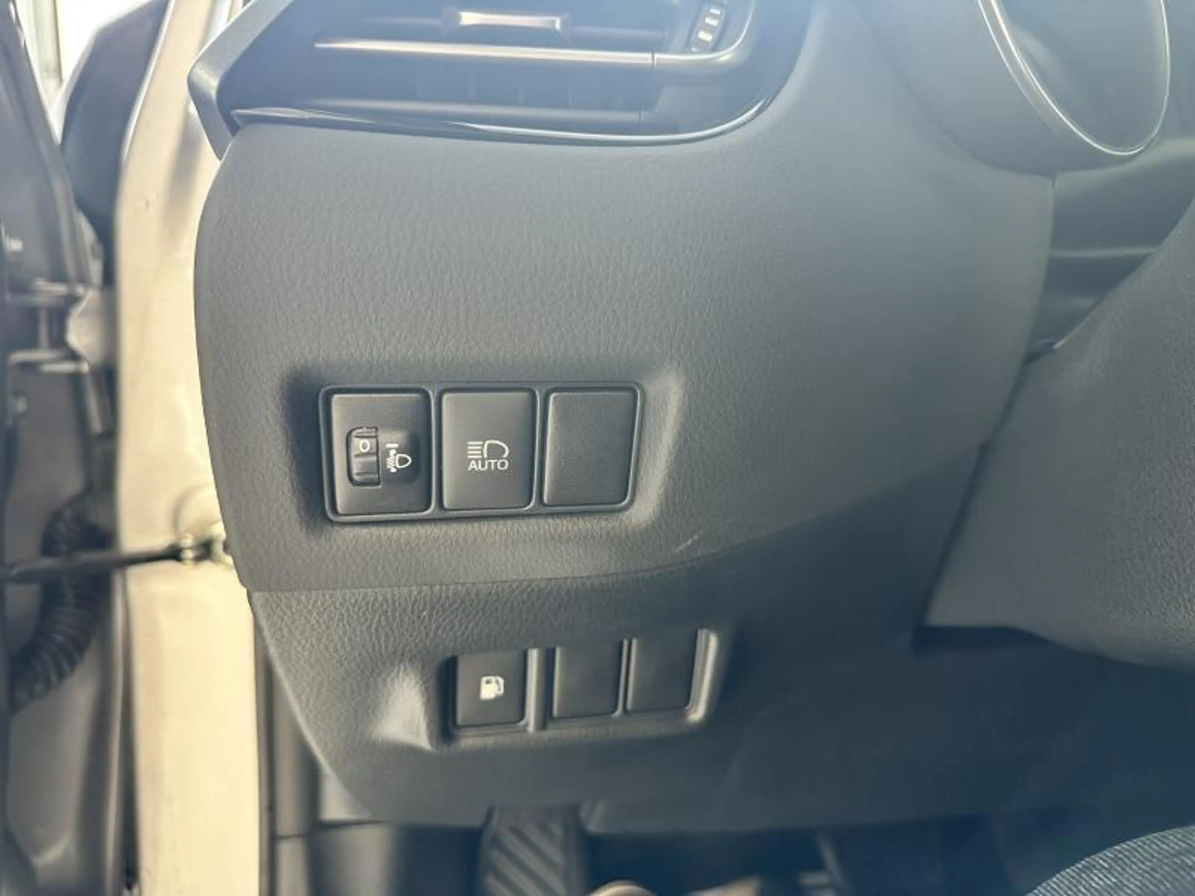 Toyota C-HR C-LUB BI-TONE — photo 13