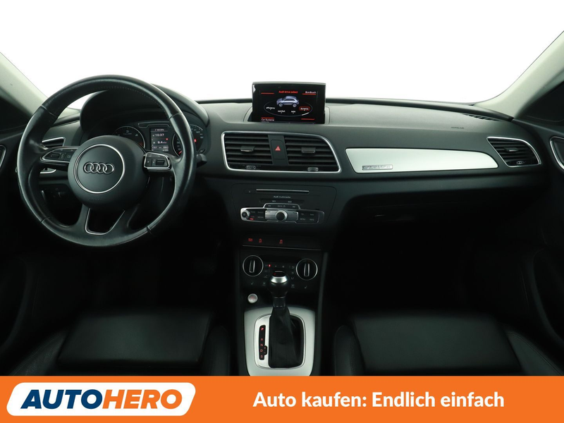 Audi Q3 2.0 TDI quattro Sport Aut.*NAVI*XENON*PDC*SHZ* — photo 12