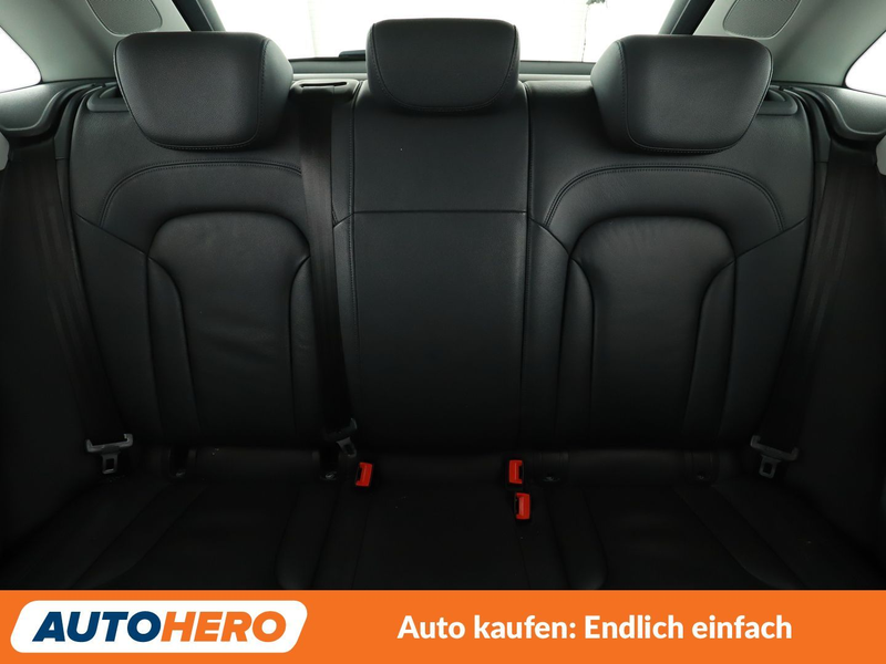 Audi Q3 2.0 TDI quattro Sport Aut.*NAVI*XENON*PDC*SHZ* — photo 15