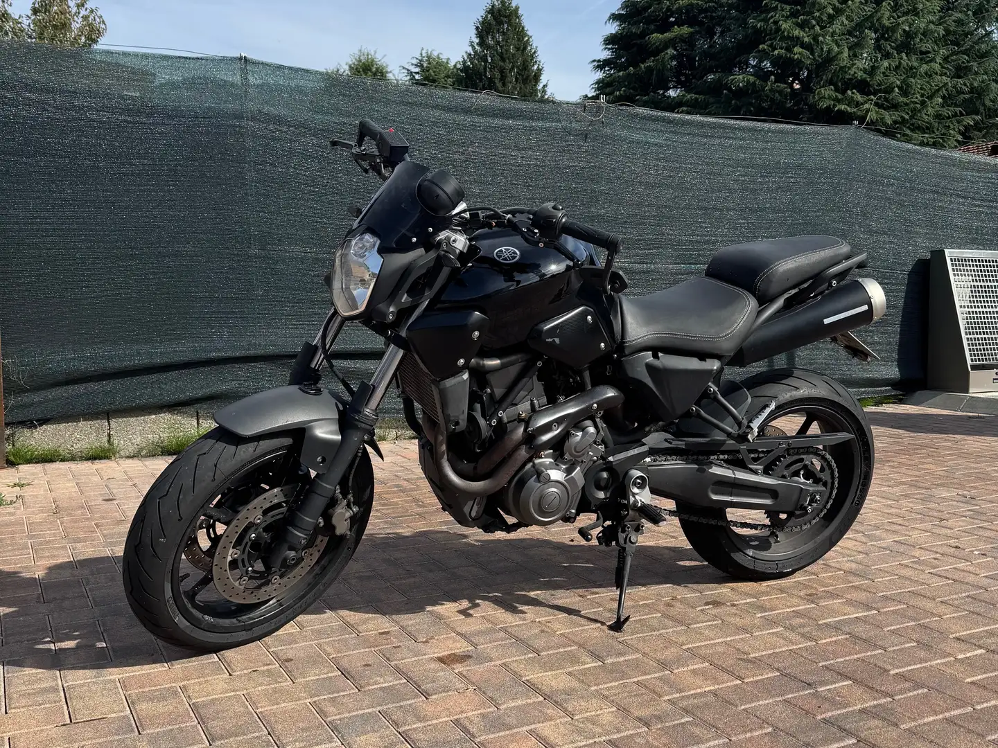 Yamaha MT-03 Noir - 1
