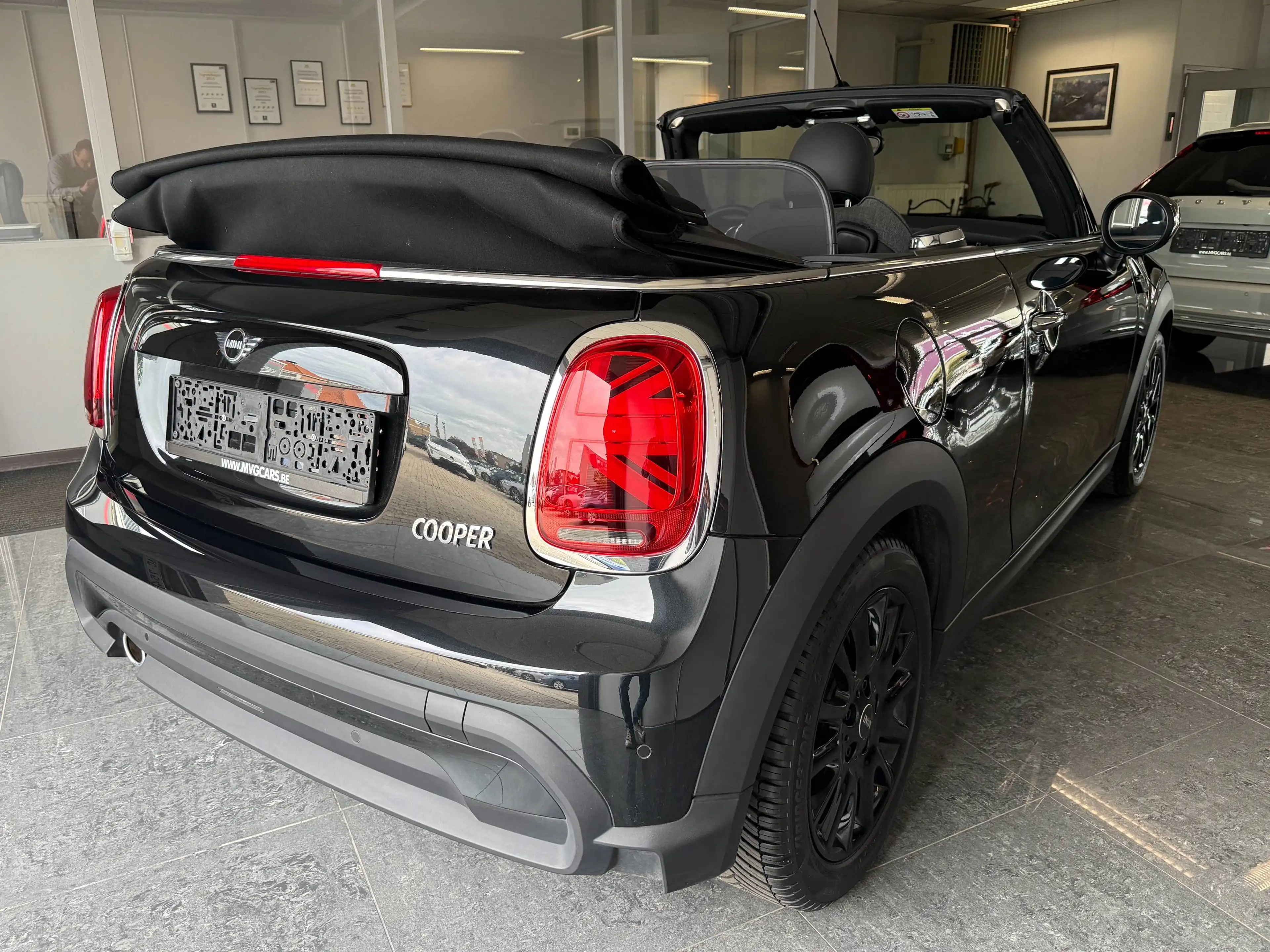 MINI Cooper Cabrio Automaat Classic Trim "Apple Carplay" — photo 5