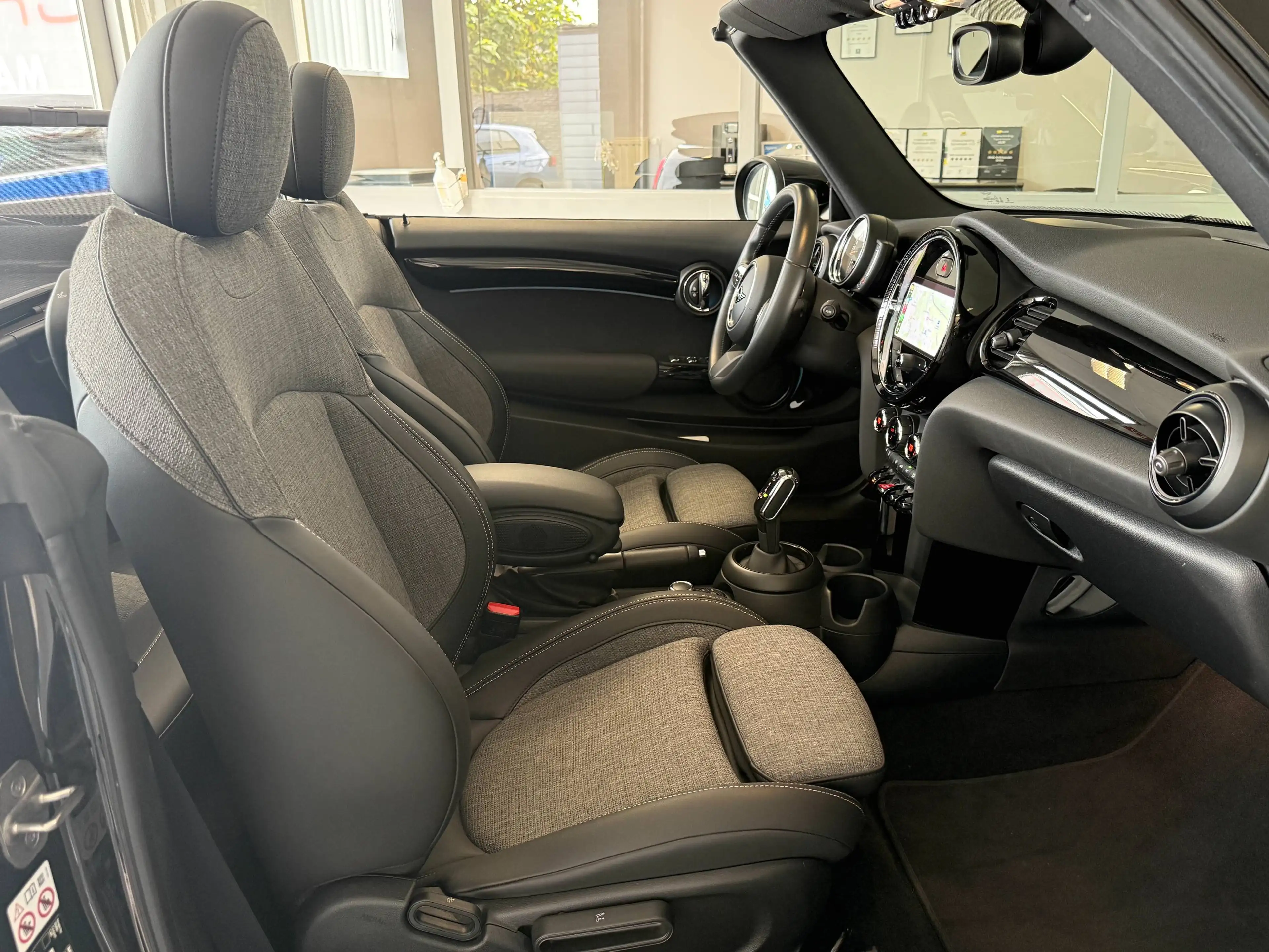 MINI Cooper Cabrio Automaat Classic Trim "Apple Carplay" — photo 7