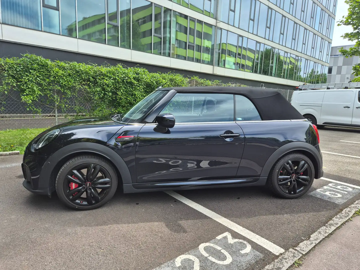 MINI John Cooper Works Cabrio MINI John Cooper Works Cabrio Aut. John Cooper Works Violett - 1