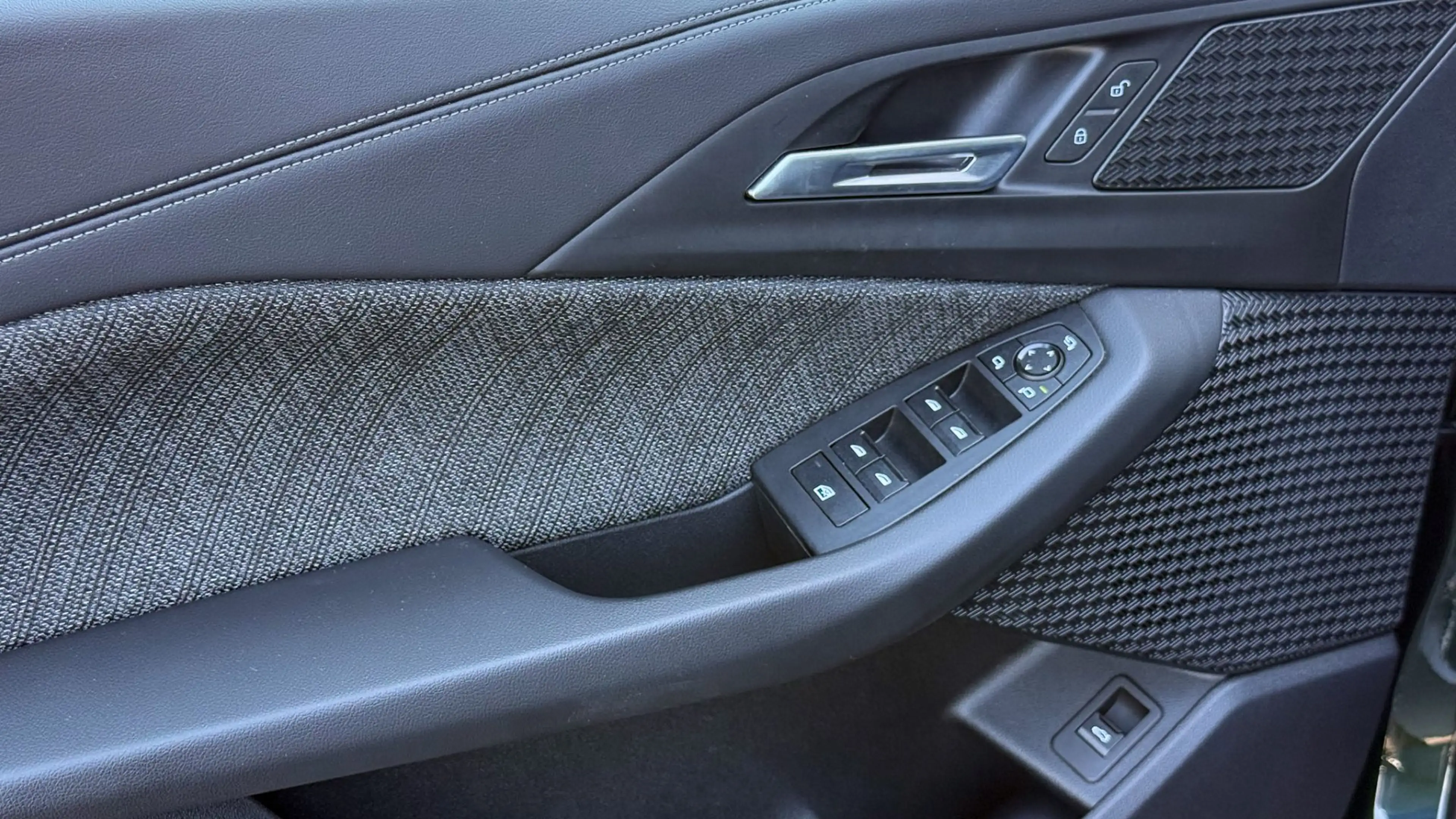 BMW 220 d — photo 12
