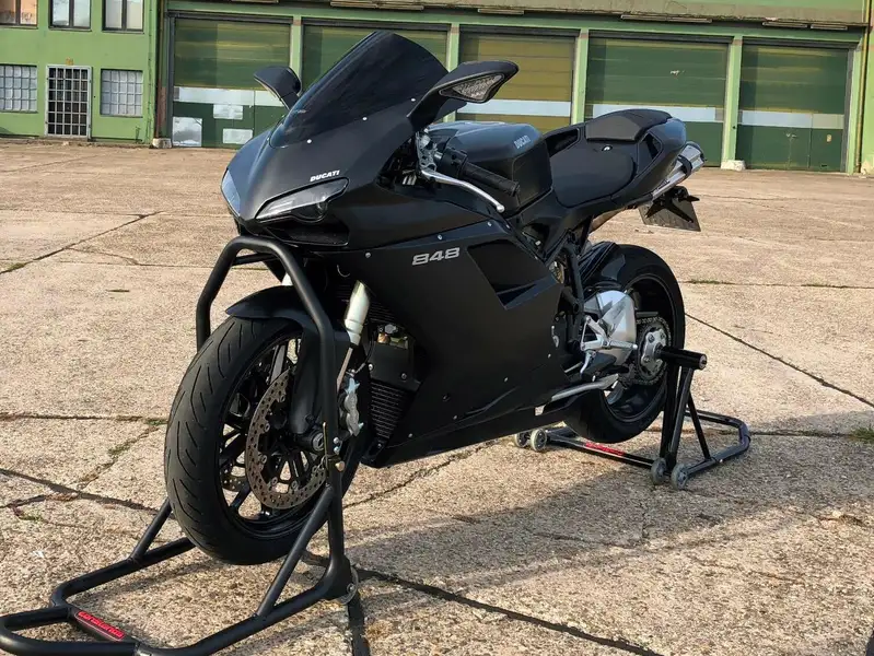 Ducati 848 - foto 4