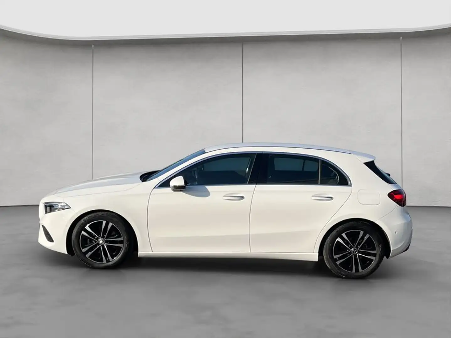 Mercedes-Benz A 180 A-Klasse Bianco - 2