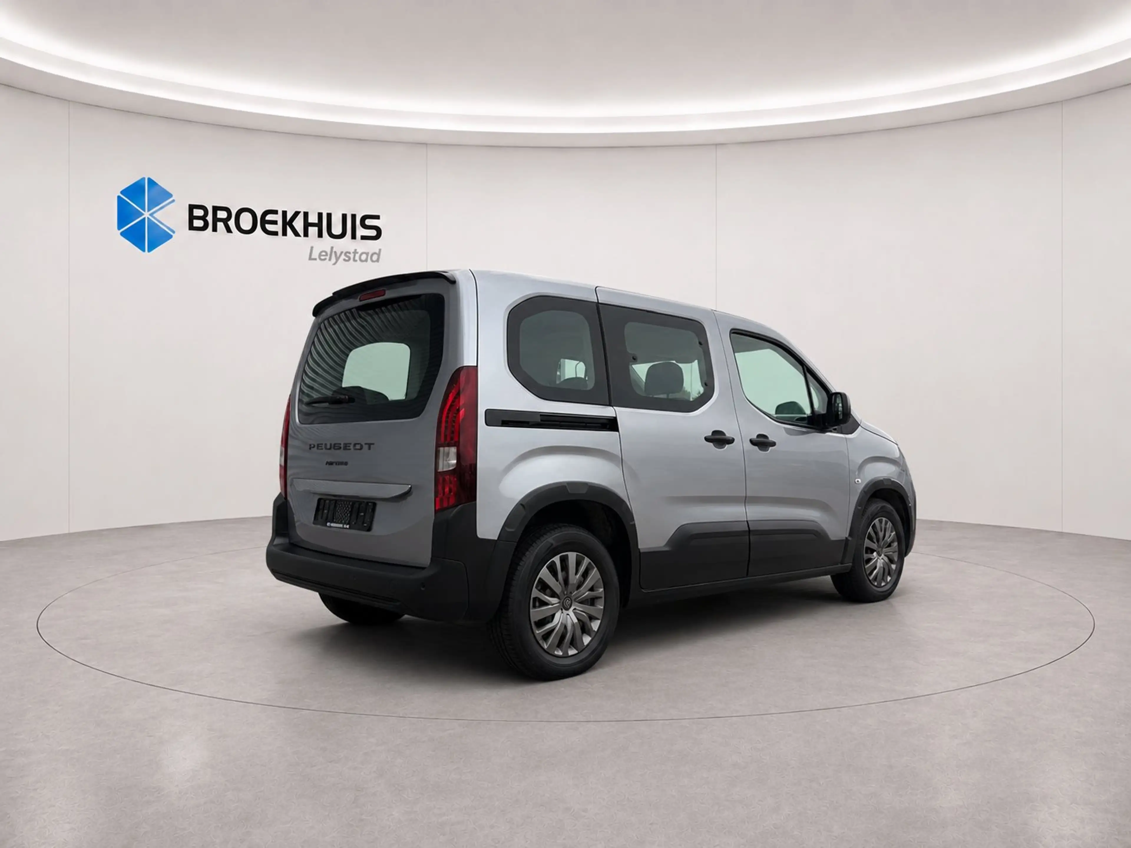Peugeot e-Rifter EV 50KWH 136PK L1 ALLURE / NAVI / AIRCO / LED / PD — photo 8