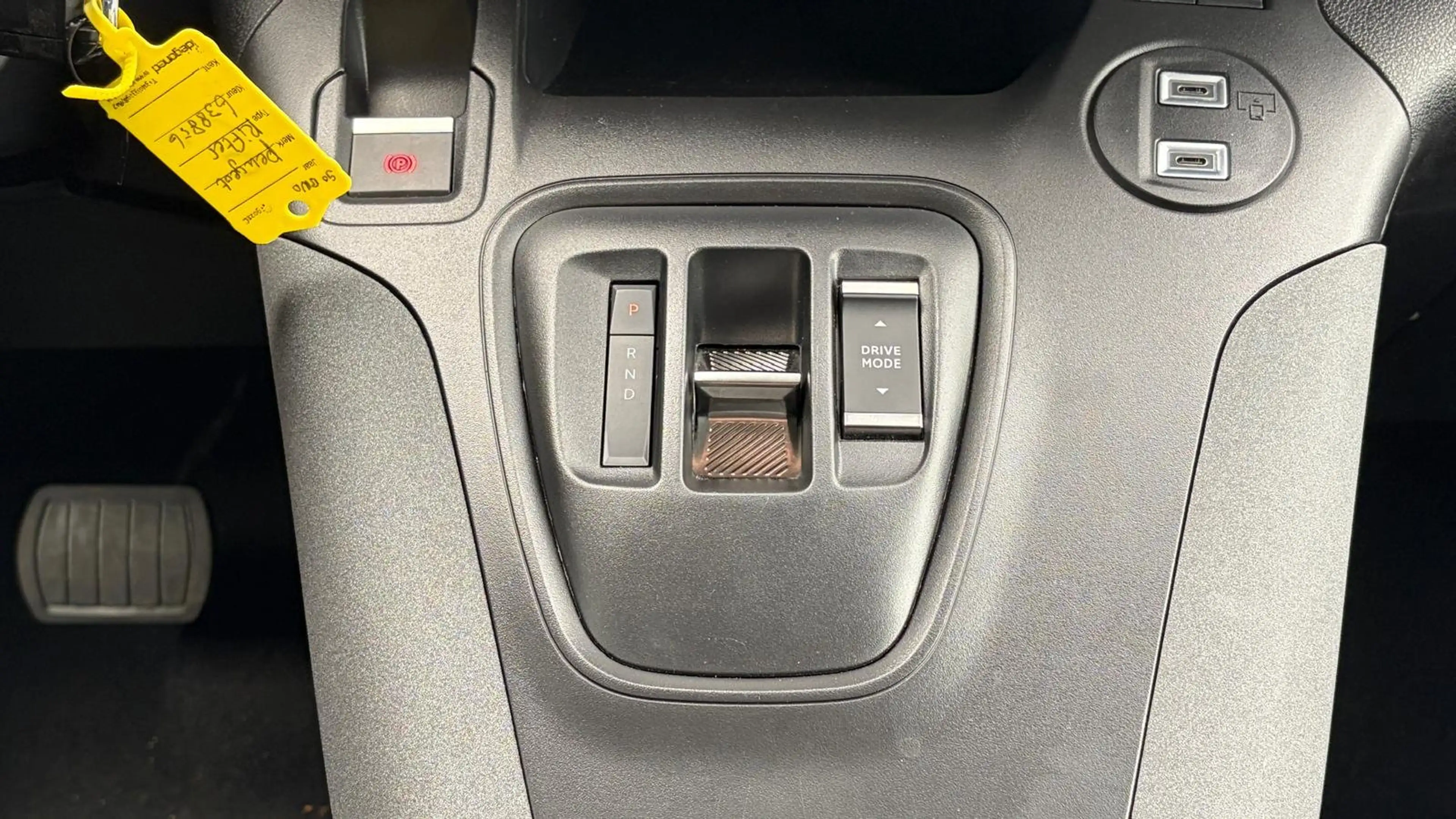 Peugeot e-Rifter EV 50KWH 136PK L1 ALLURE / NAVI / AIRCO / LED / PD — photo 31