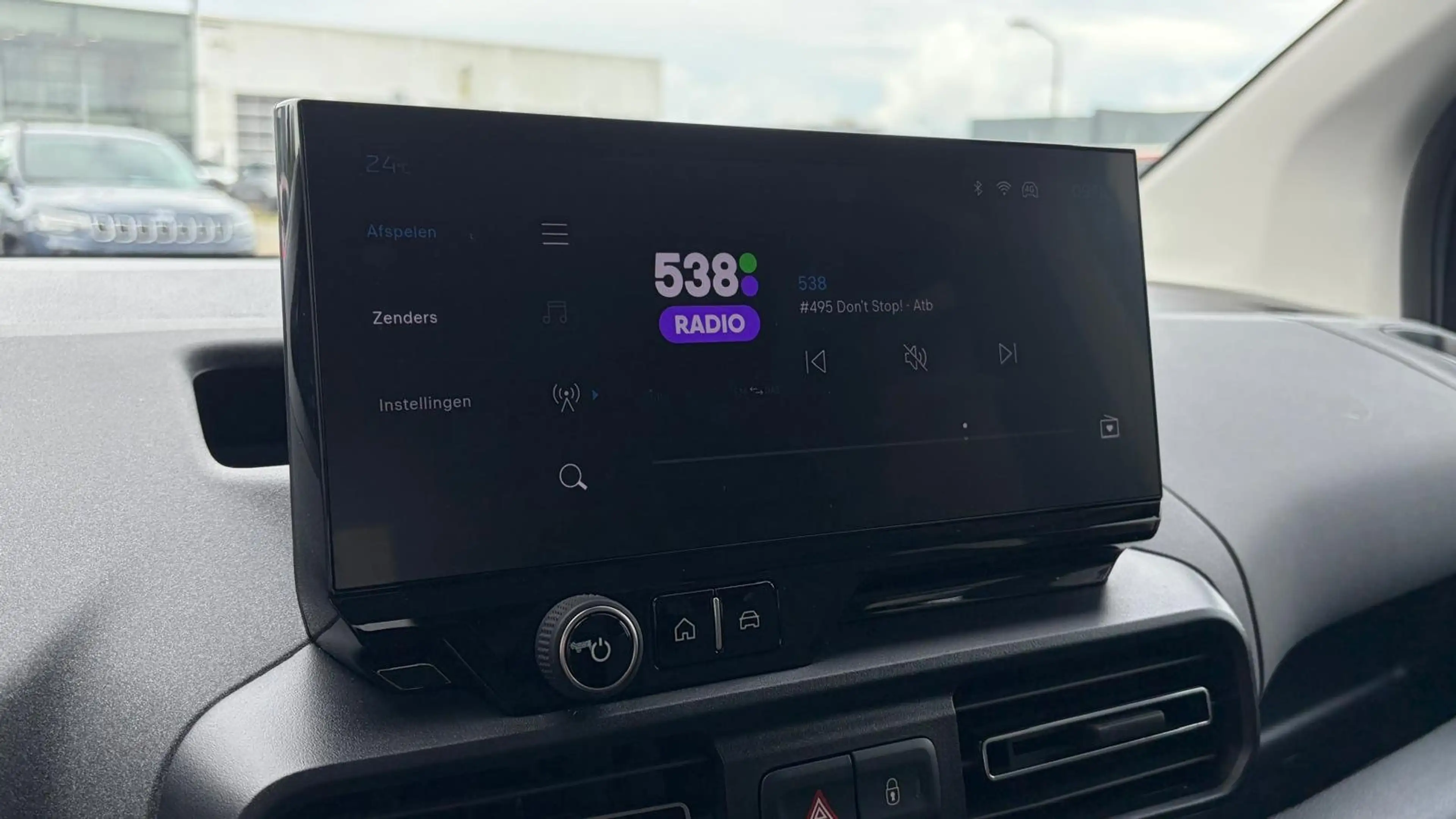 Peugeot e-Rifter EV 50KWH 136PK L1 ALLURE / NAVI / AIRCO / LED / PD — photo 29