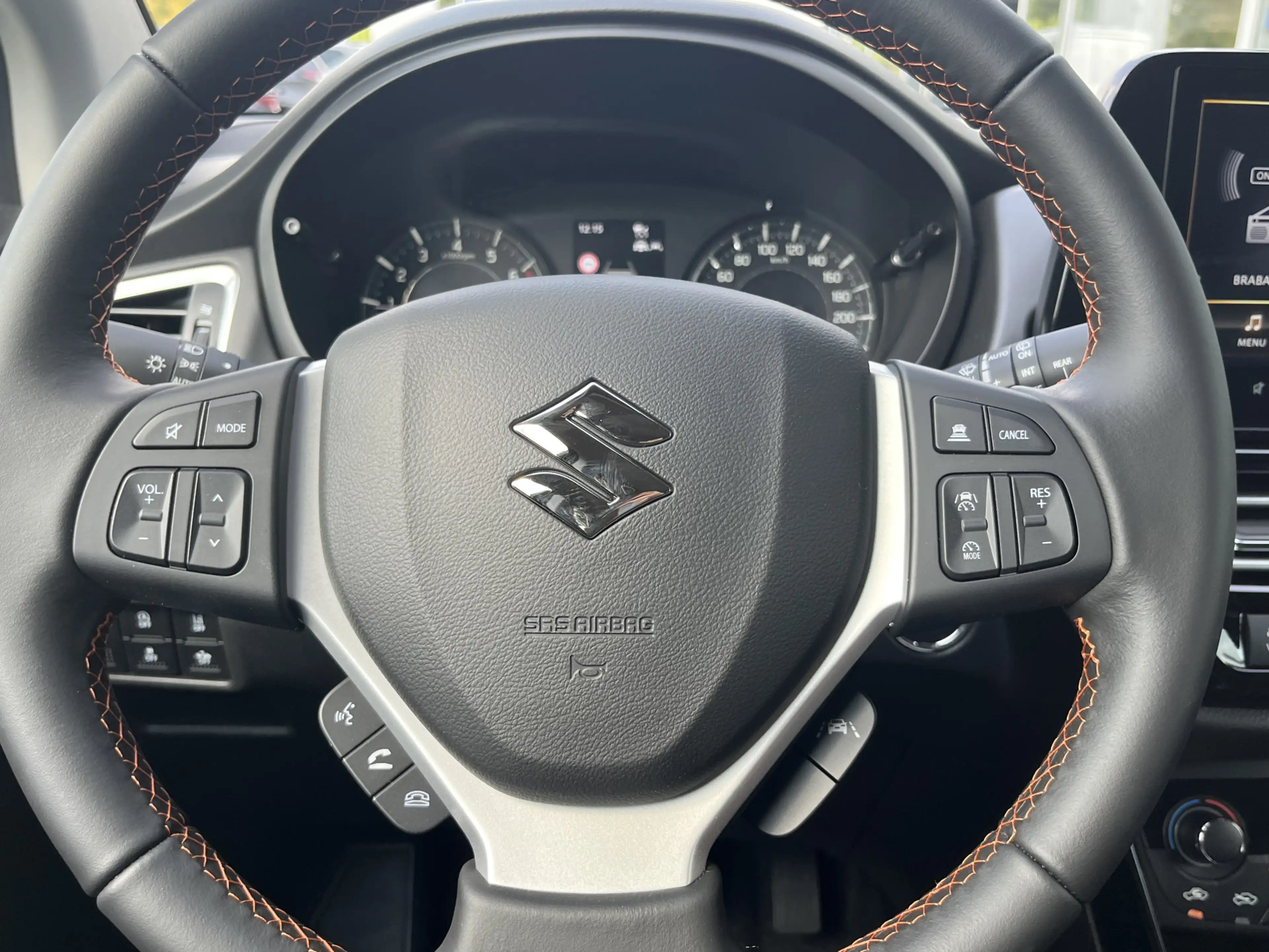 Suzuki S-Cross 1.4 Boosterjet Special Edition Smart Hybrid Automa — photo 38