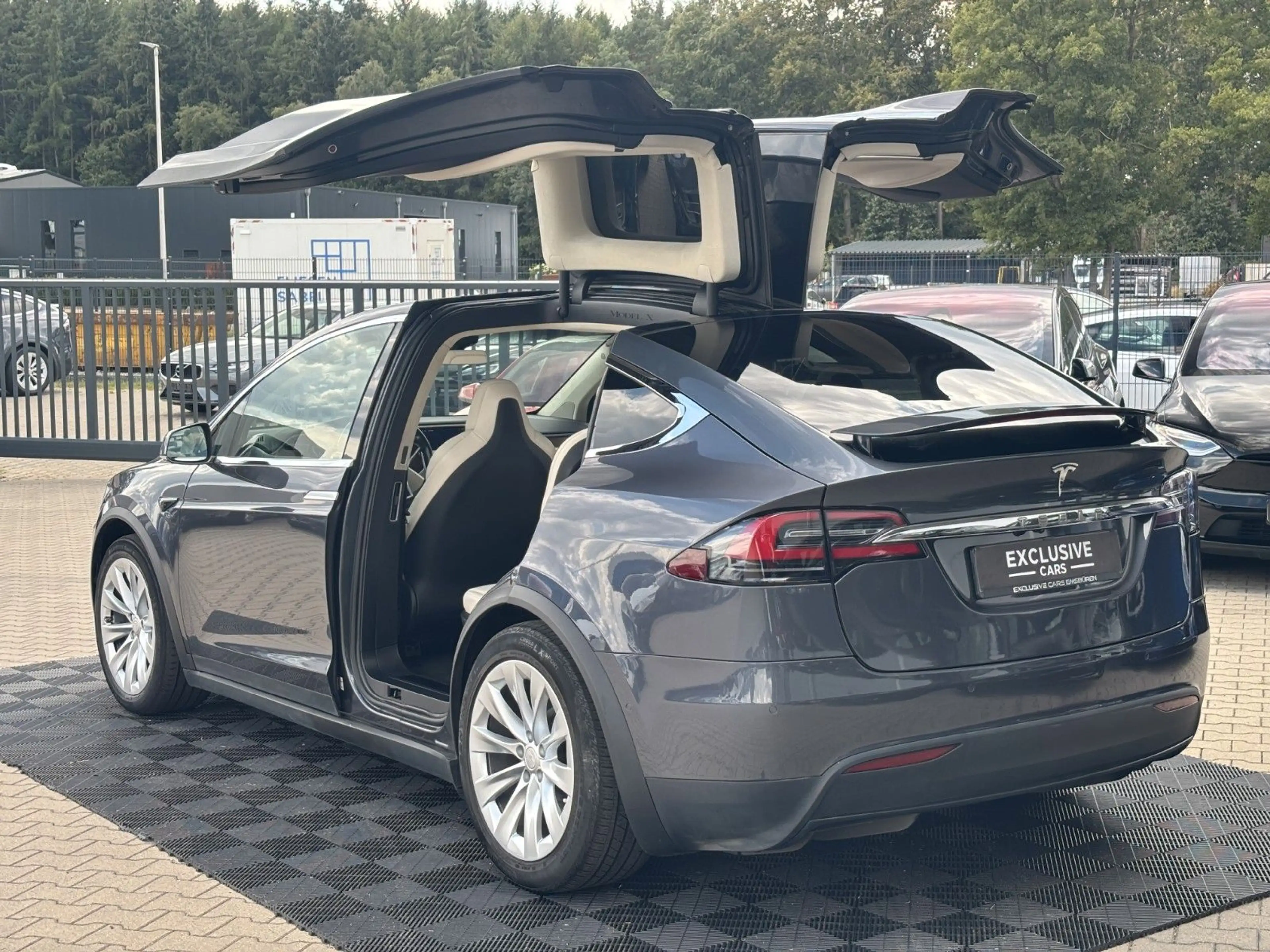 Tesla Model X MODEL X 100D | 7 SEATER | HARDWARE 3 | — photo 9