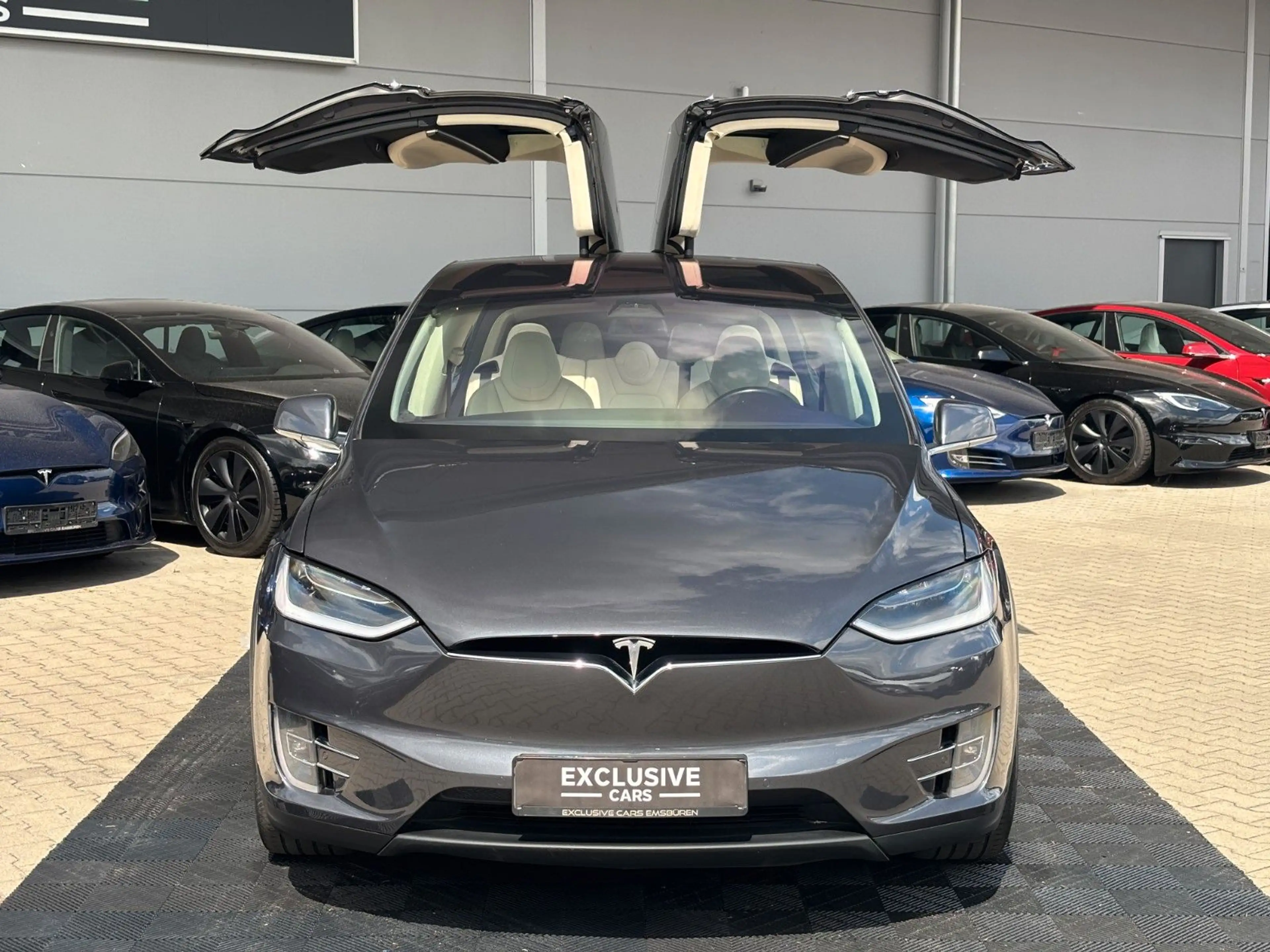 Tesla Model X MODEL X 100D | 7 SEATER | HARDWARE 3 | — photo 2