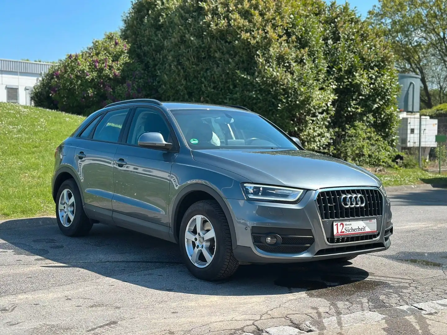 Audi Q3 TFSI Quattro 2-Zonen-Klima**Navi*Xenon-Plus* Gris - 1