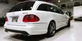 Mercedes-Benz E 63 AMG T-Modell, damit sehr selten, 23.150 km!!! Wit - thumbnail 2