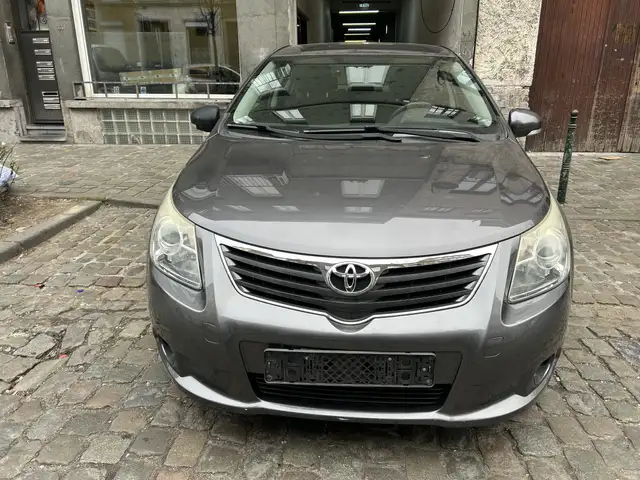 Toyota Avensis 1.8 Sol
