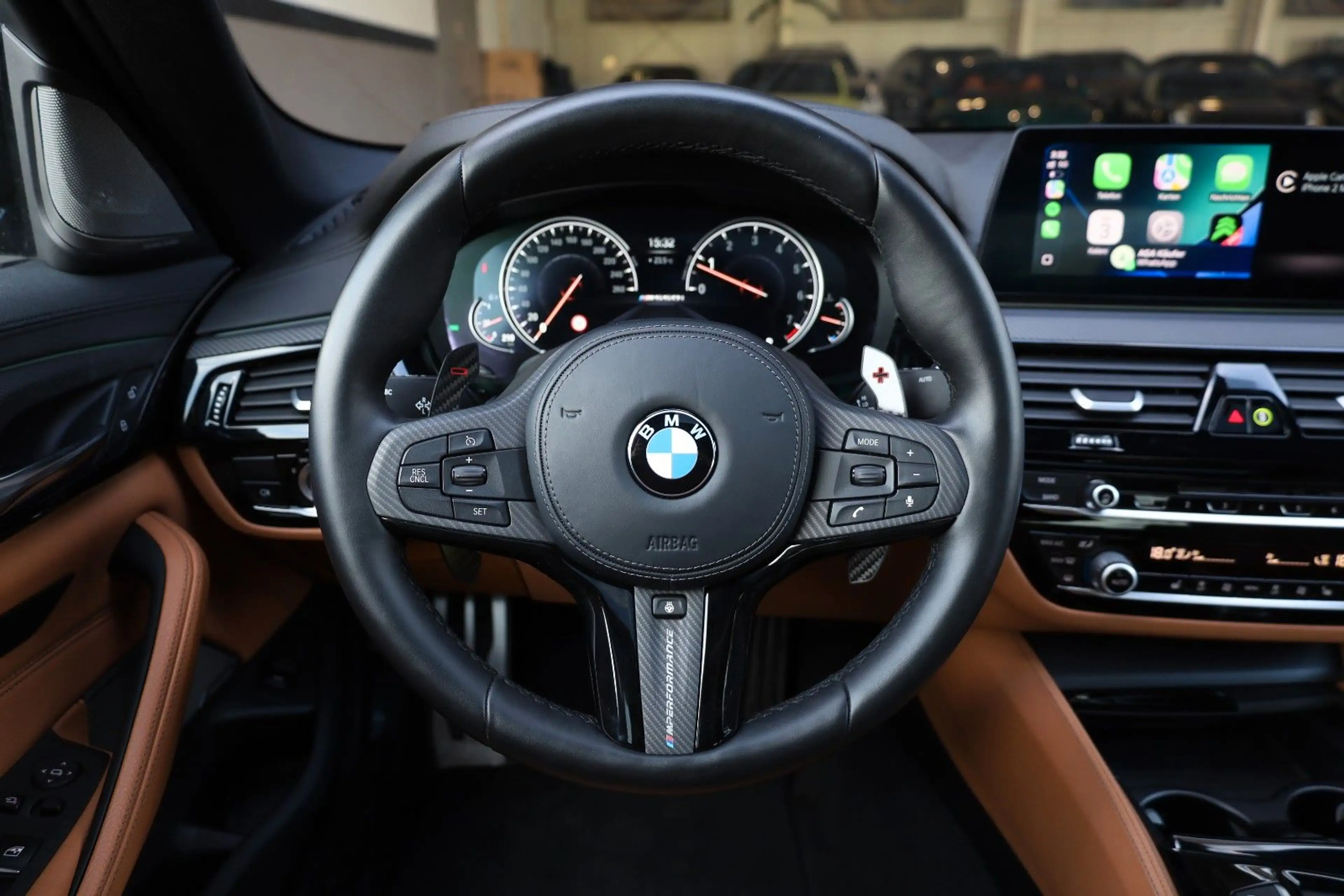 BMW 550 i xDrive/360*/HUD/SHZ/LHZ/HK/TOTW/LASER/R20 — photo 11