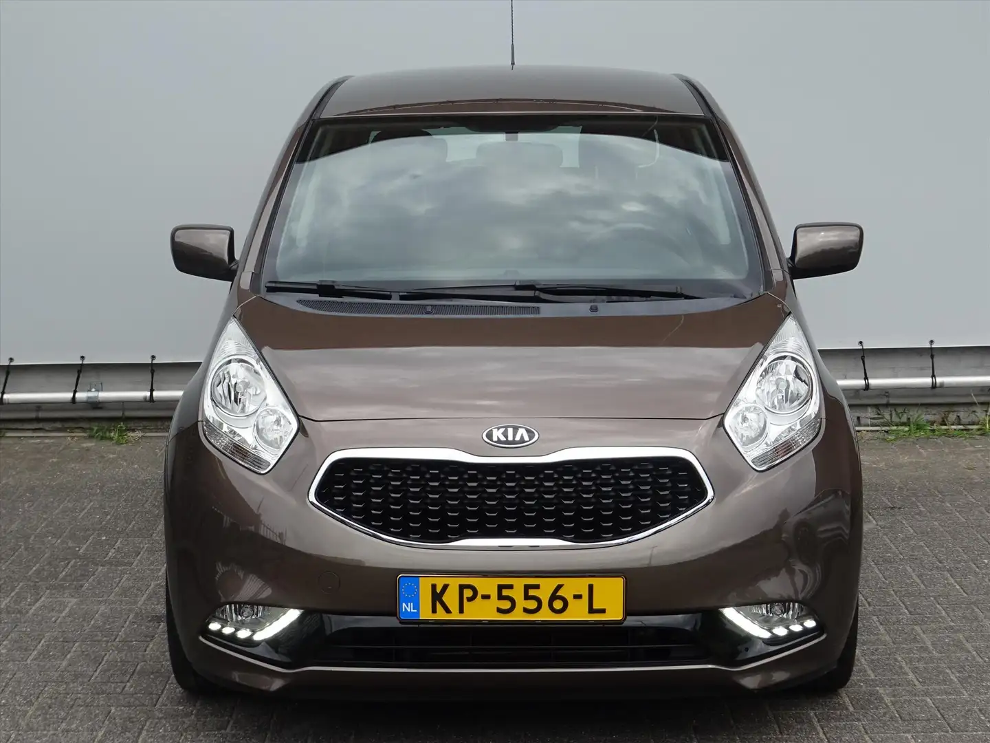 Kia Venga 1.4 CVVT 90pk DynamicPlusLine [Trekhaak ] Bruin - 2