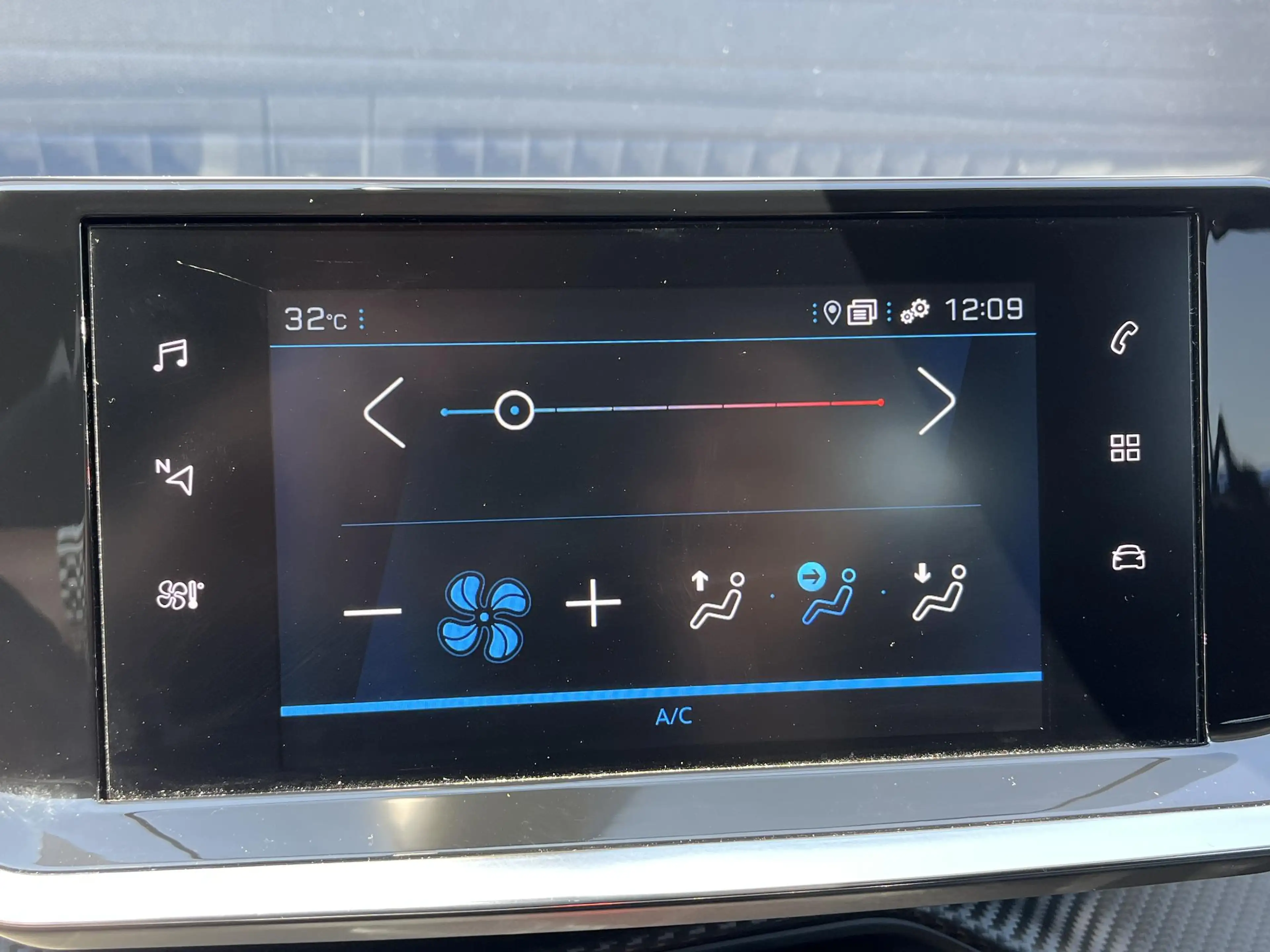Peugeot 208 1.2 PureTech Style Automaat, Stoelverwarming, Appl — photo 11