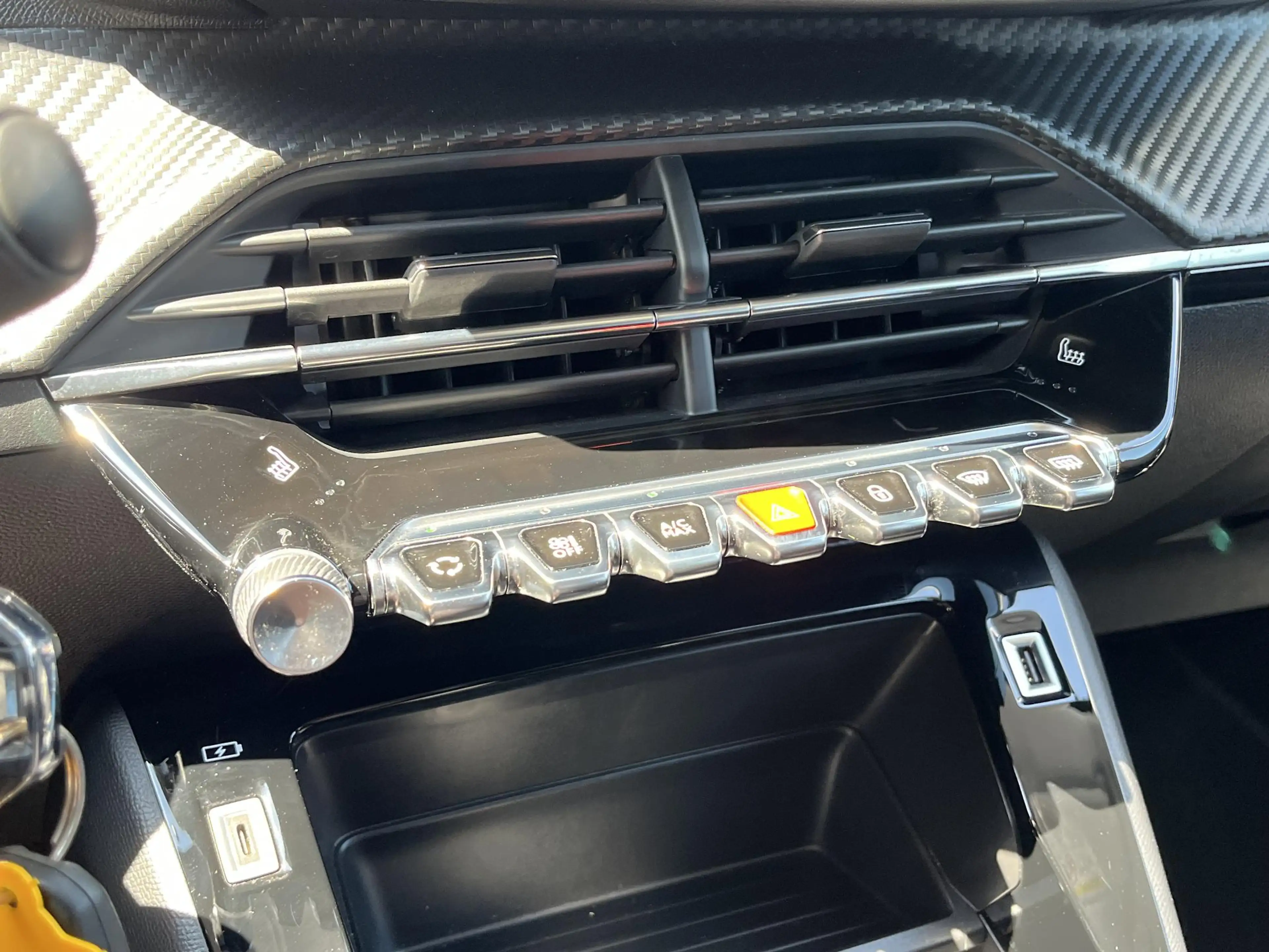 Peugeot 208 1.2 PureTech Style Automaat, Stoelverwarming, Appl — photo 3