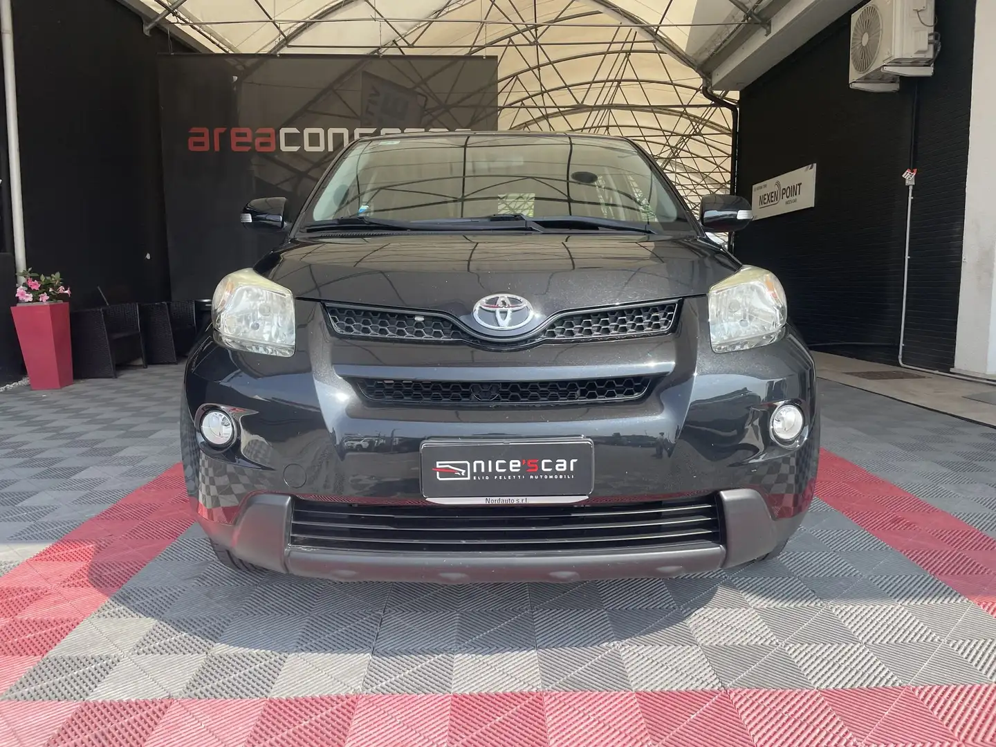 Toyota Urban Cruiser Fekete - 2
