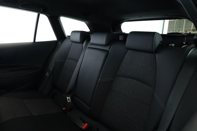 Toyota Corolla Touring Sports 2.0 CVT Team D Navi Kam — photo 14