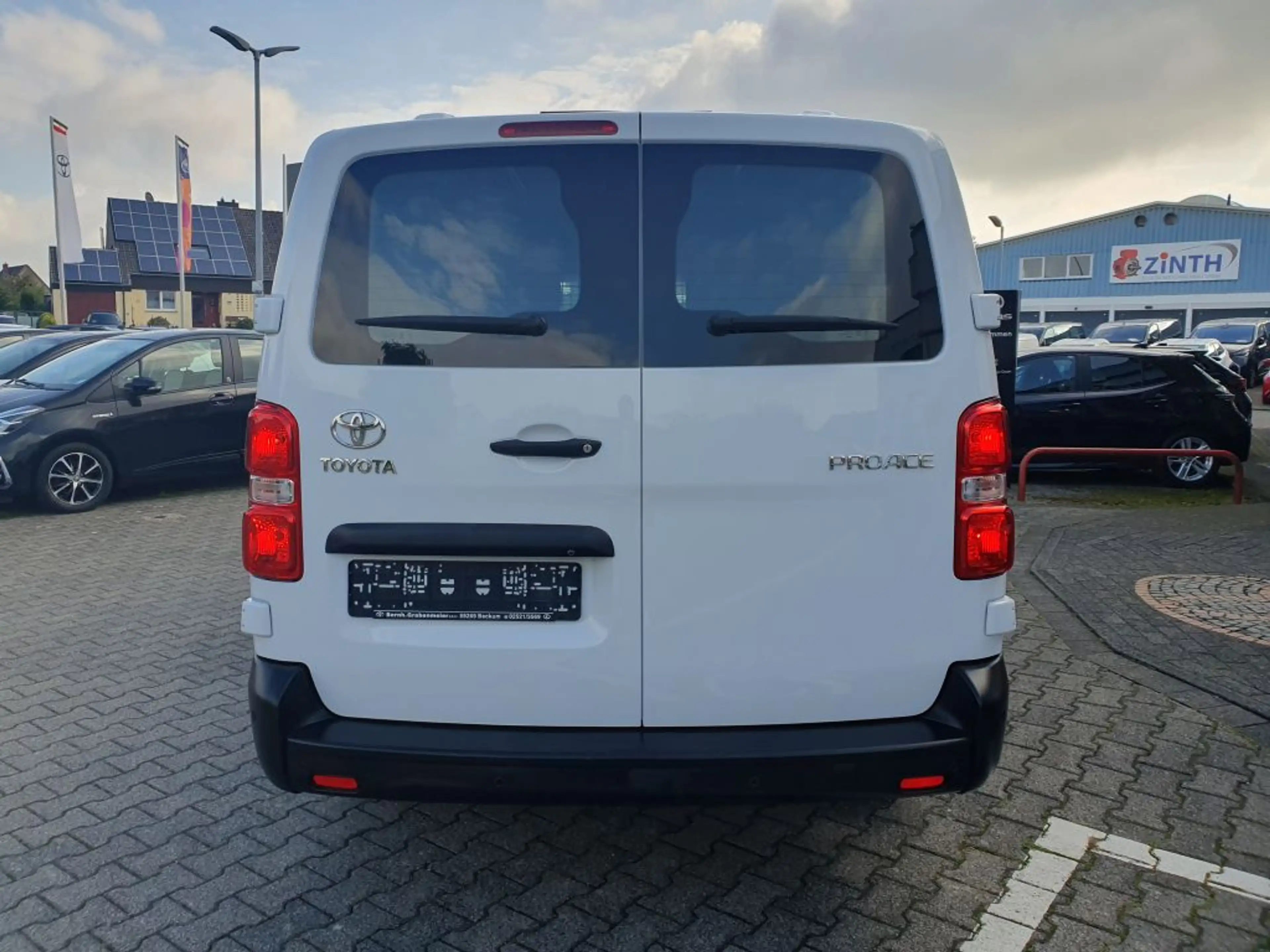 Toyota Proace 2,0-l-D-4D L2 Meister — photo 6
