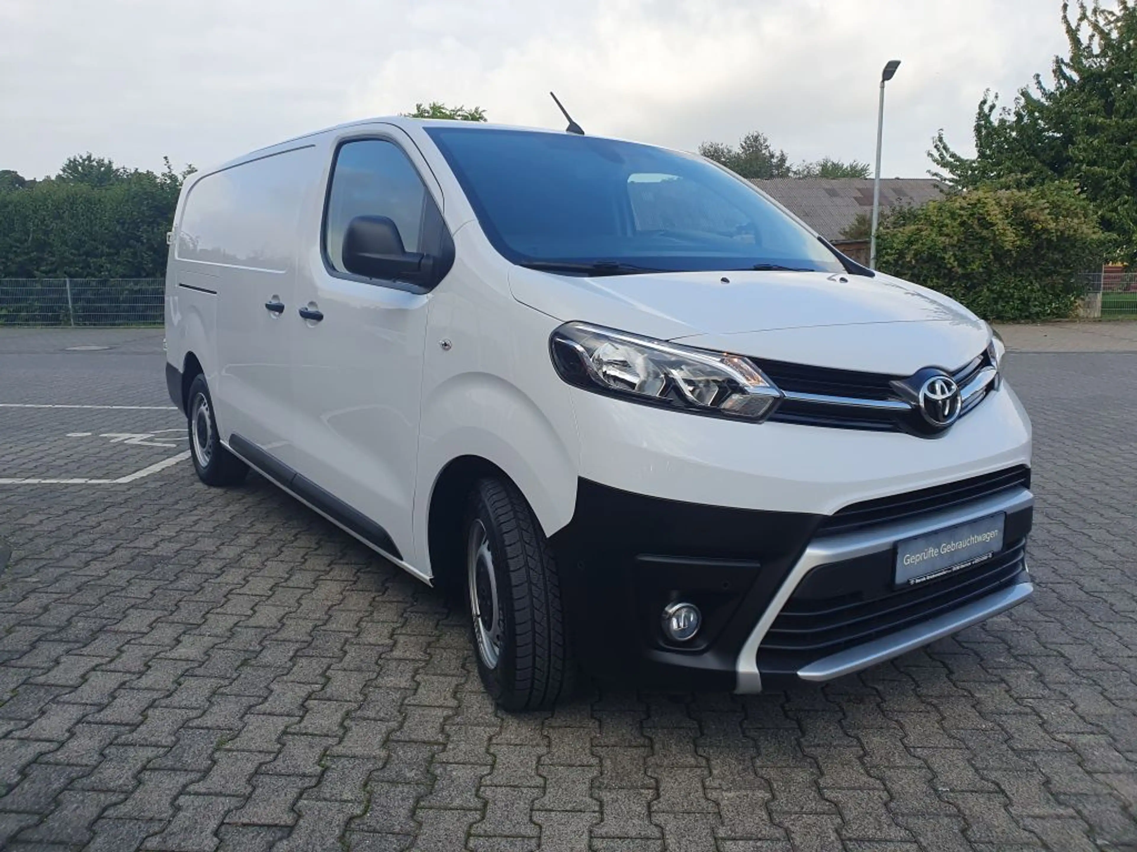 Toyota Proace 2,0-l-D-4D L2 Meister — photo 3
