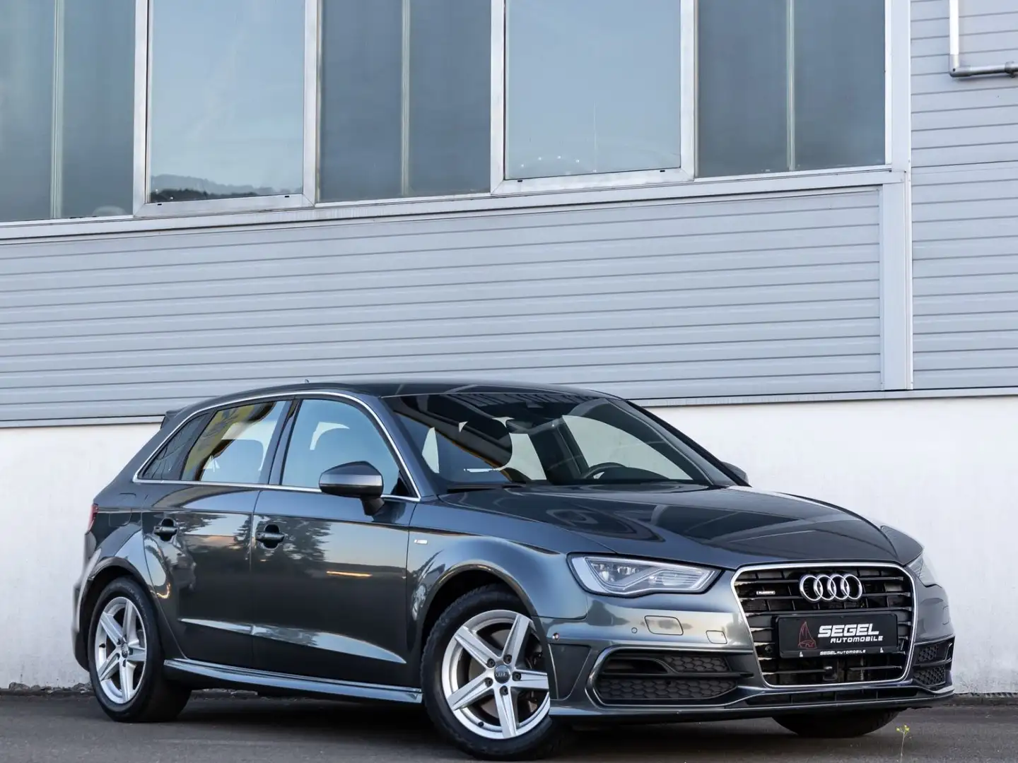 Audi A3 Sportb. qu.*2xS-LINE*NAVI*PDC*SHZ*ACC* Gris - 1