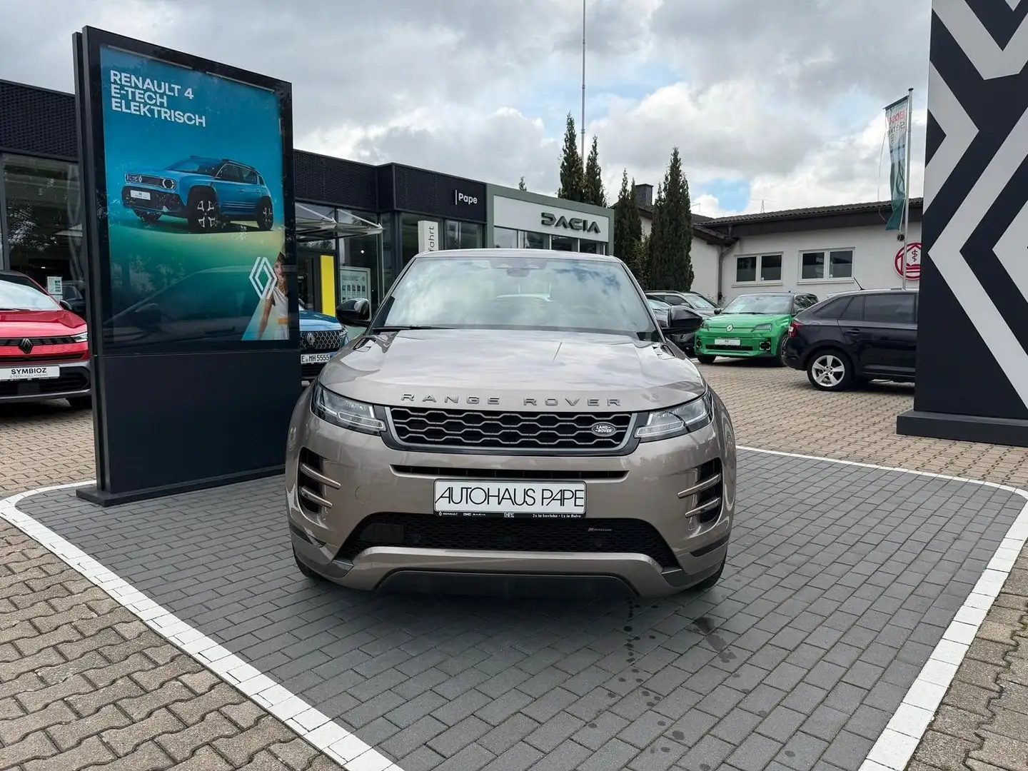 Land Rover Range Rover Evoque R-Dynamic S Marrón - 2