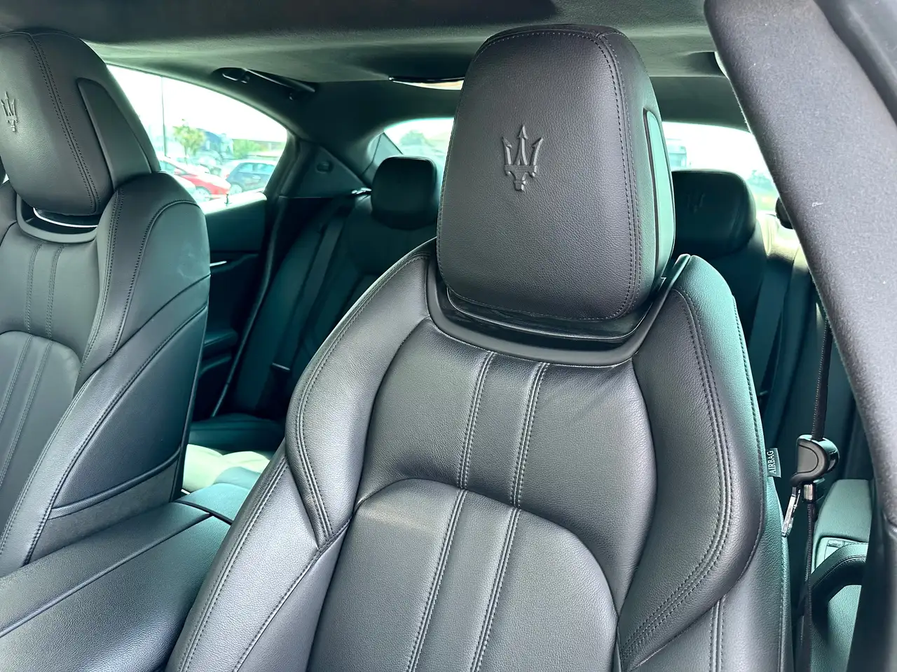 Maserati Ghibli 2022 — фото 13