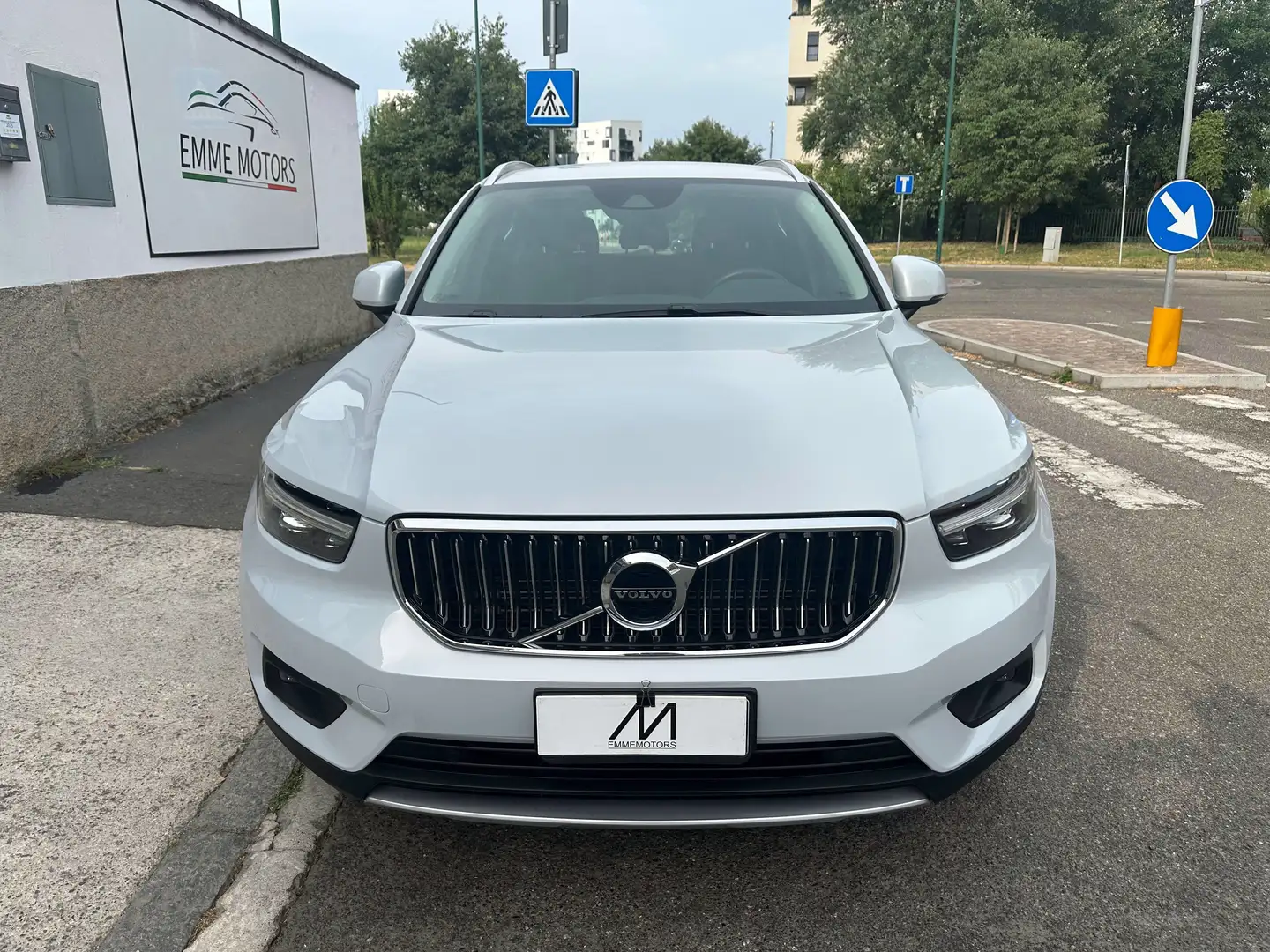 Volvo XC40 T5 phev Inscription Expression - AUT/NAVI/PDC/LED Argento - 2